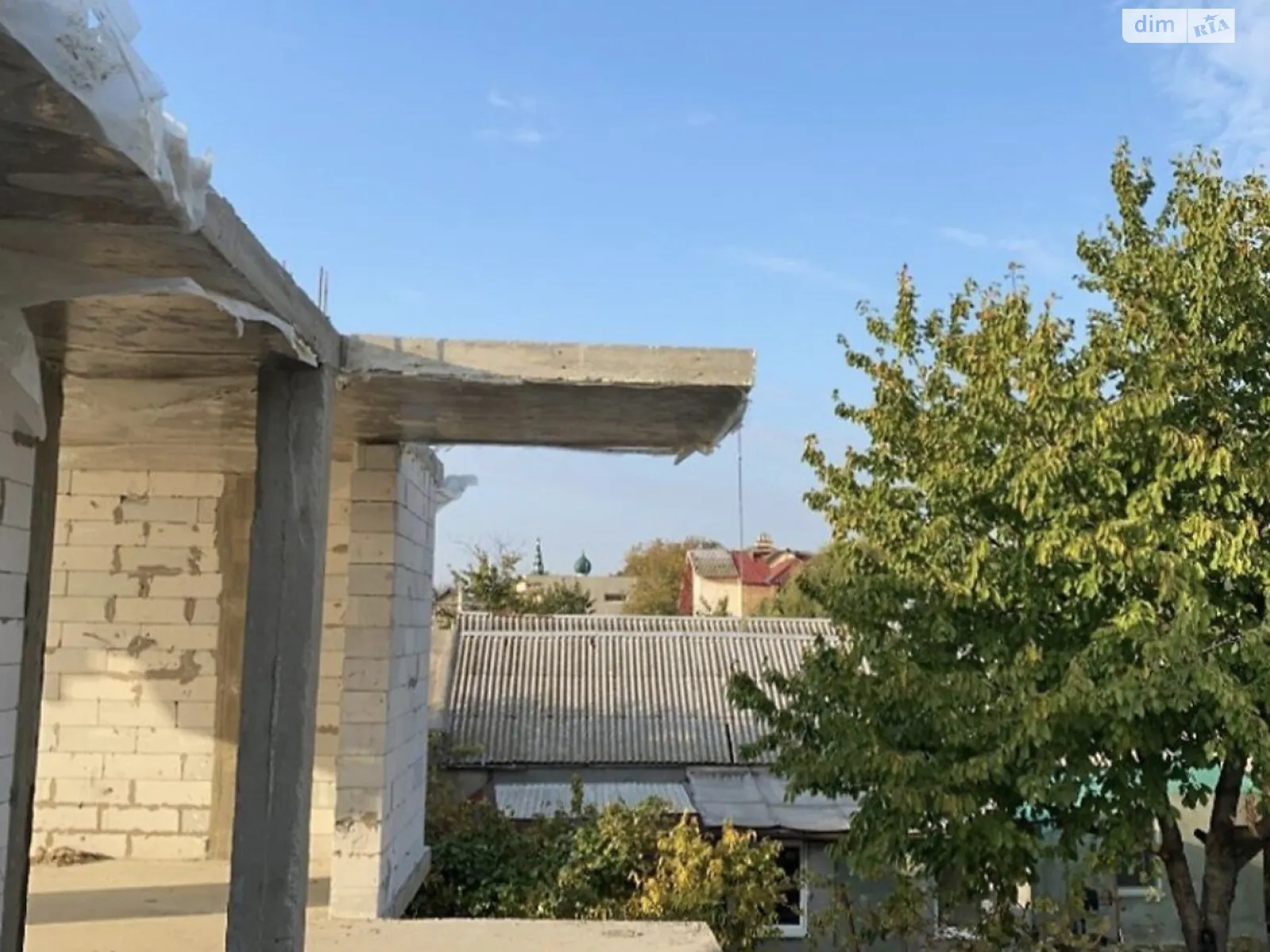 Продается дом на 2 этажа 200 кв. м с мансардой, цена: 90000 $ - фото 1