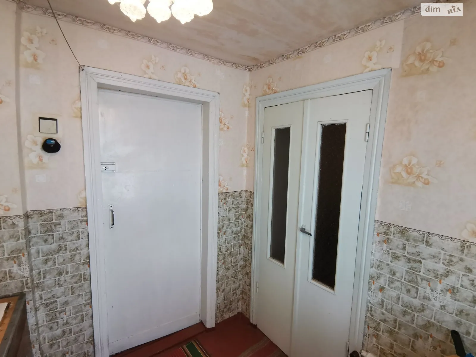 Продается одноэтажный дом 64 кв. м с гаражом, цена: 30000 $ - фото 1