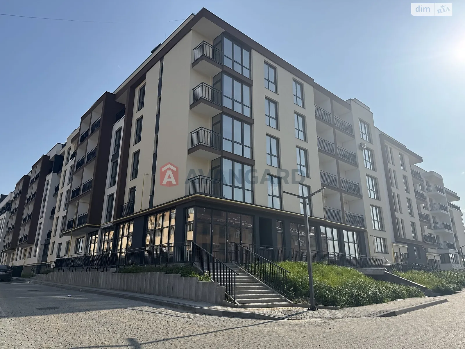 Продається 2-кімнатна квартира 62 кв. м у Львові, вул. Героїв Крут - фото 1