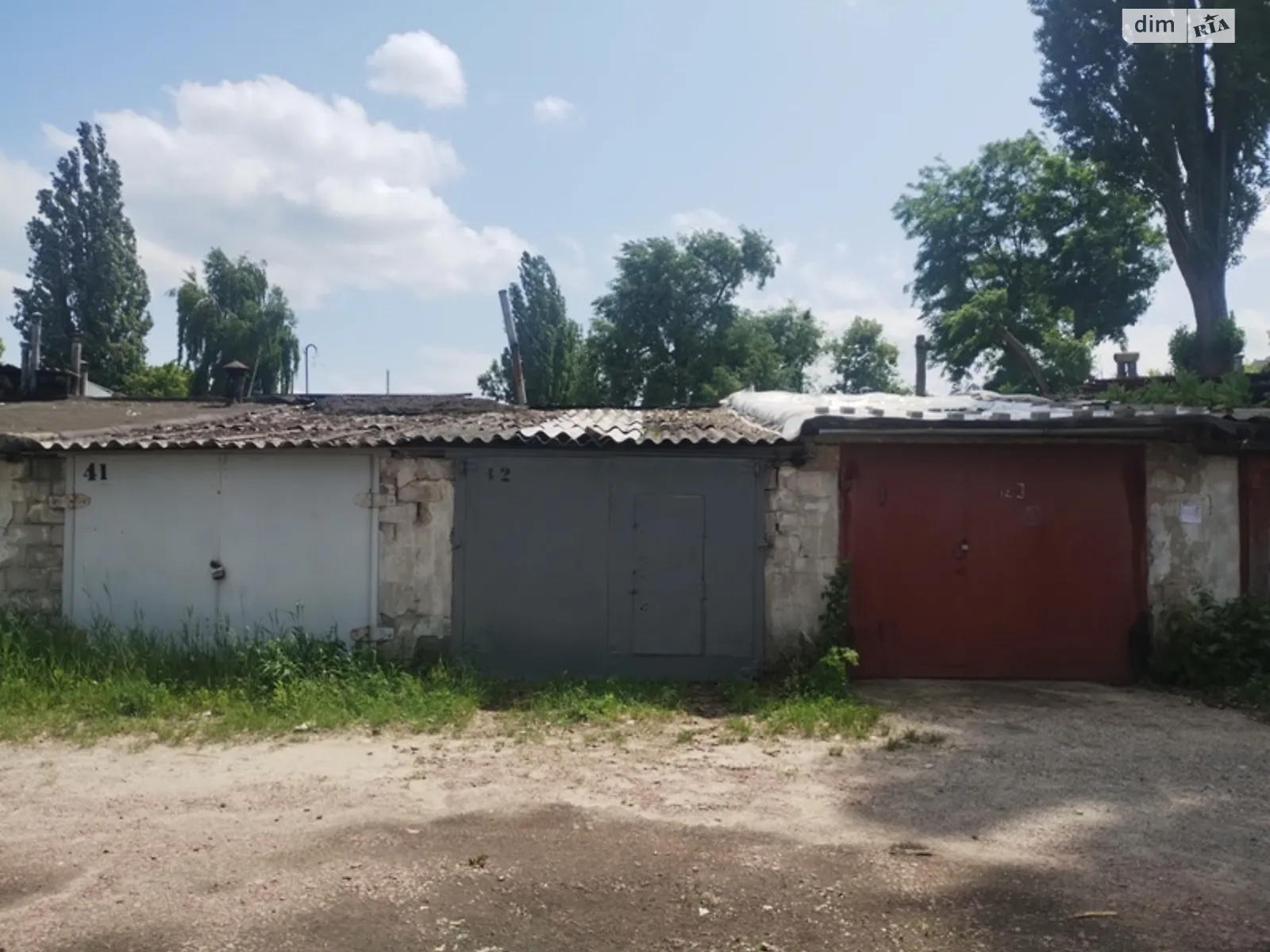 Продается место в гаражном кооперативе под легковое авто на 20.5 кв. м, цена: 5500 $ - фото 1