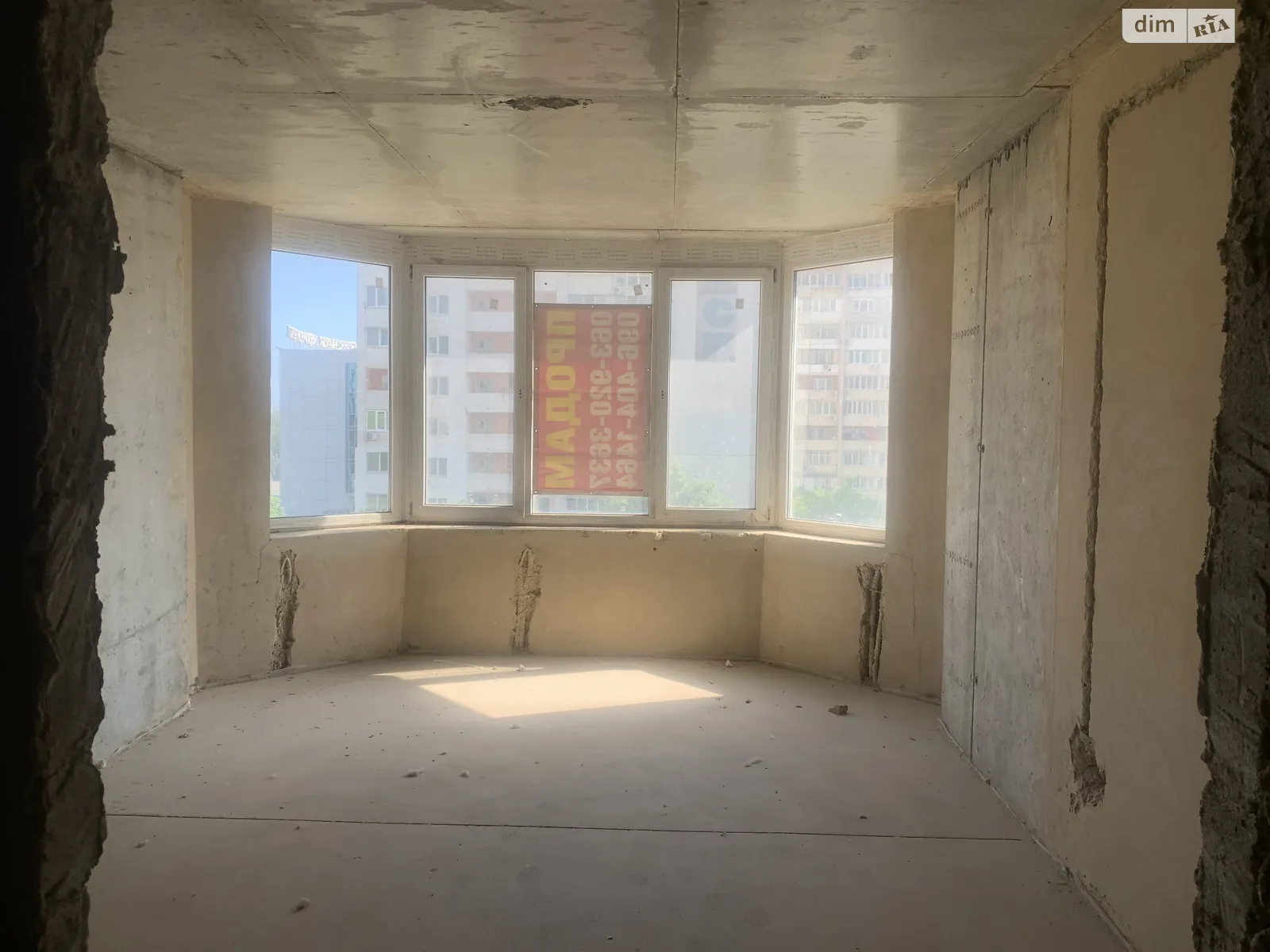 Продається 2-кімнатна квартира 75 кв. м у Чорноморську, вул. Парусна - фото 1