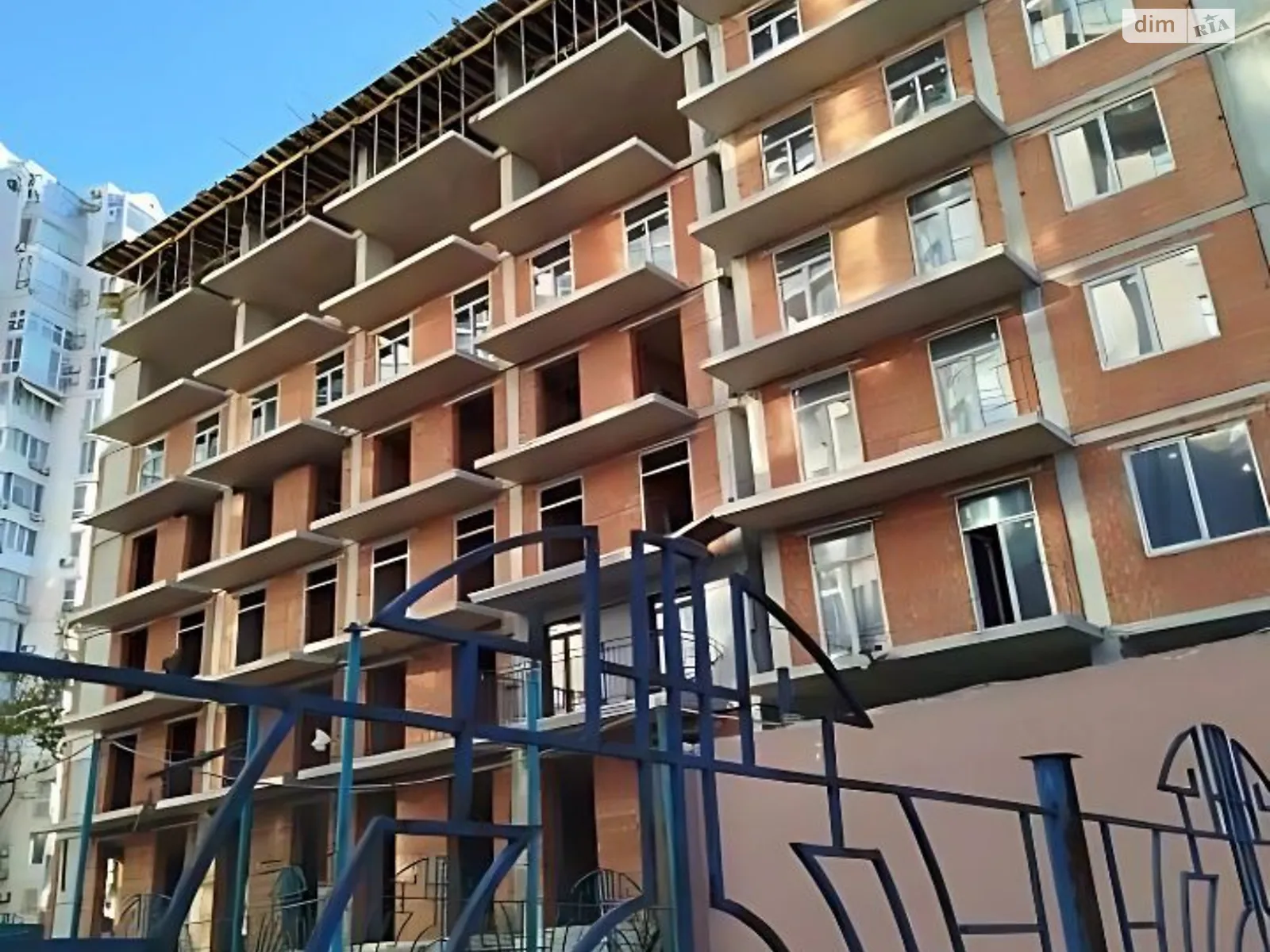 Продається 2-кімнатна квартира 77.66 кв. м у Одесі, бул. Лідерсівський, 7 - фото 1