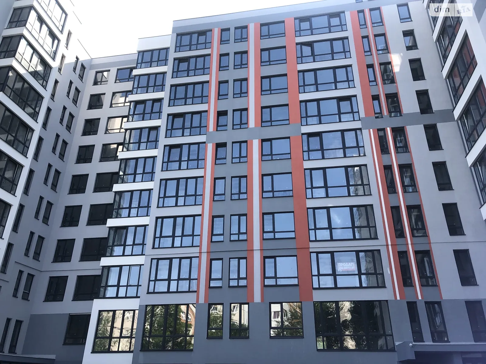 Продается 1-комнатная квартира 51 кв. м в Виннице, пл. Привокзальная, 30 - фото 1
