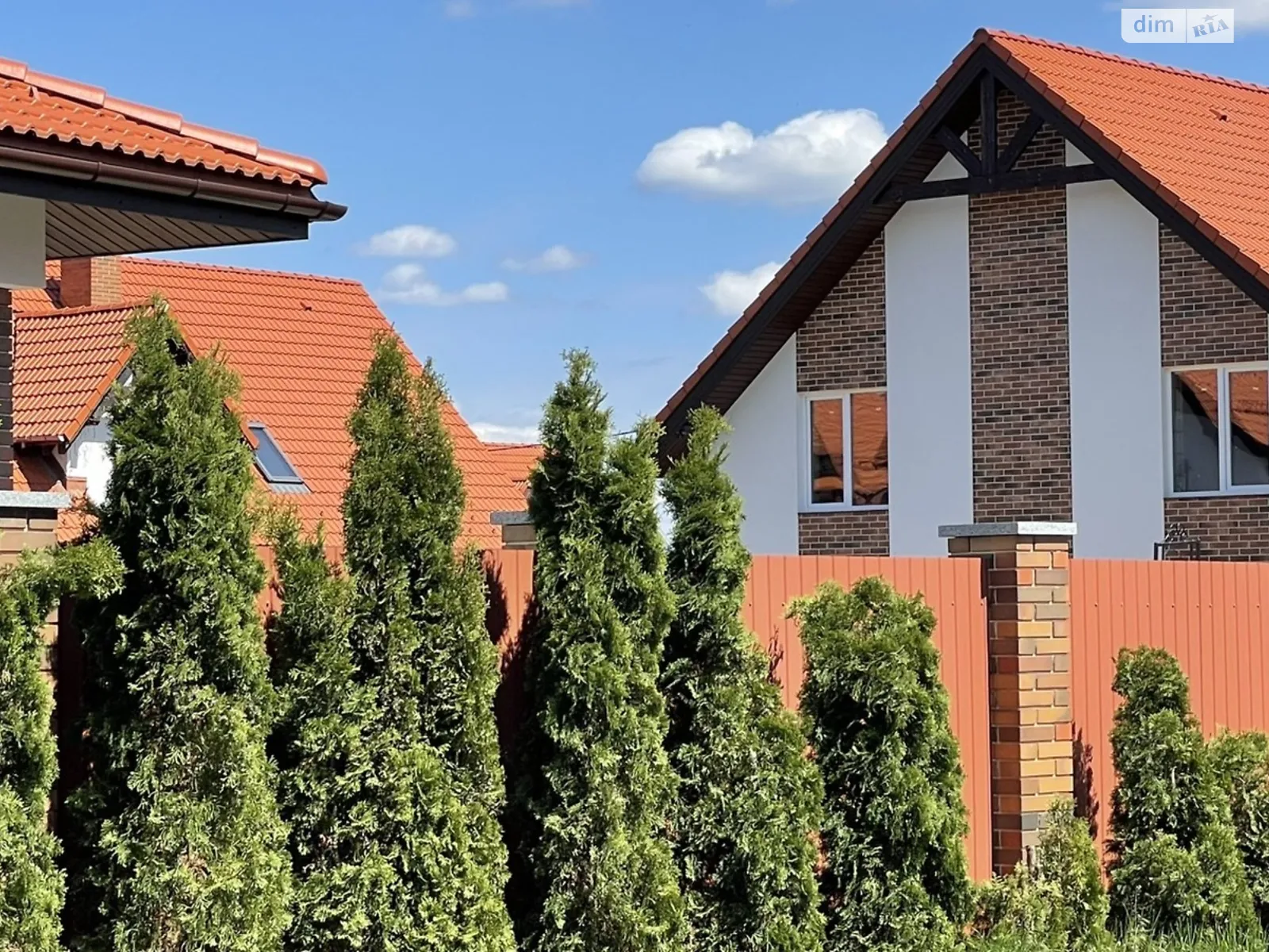 Продается дом на 2 этажа 150 кв. м с мебелью, цена: 140000 $ - фото 1
