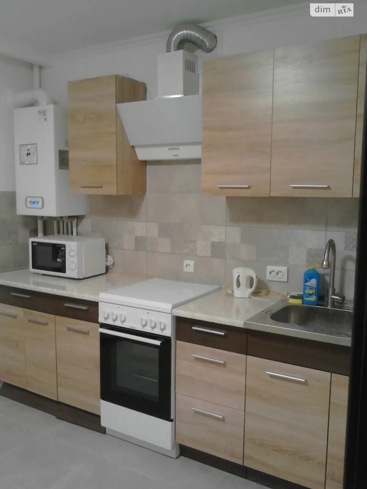 1-комнатная квартира 42 кв. м в Тернополе, ул. Евгения Коновальца - фото 1