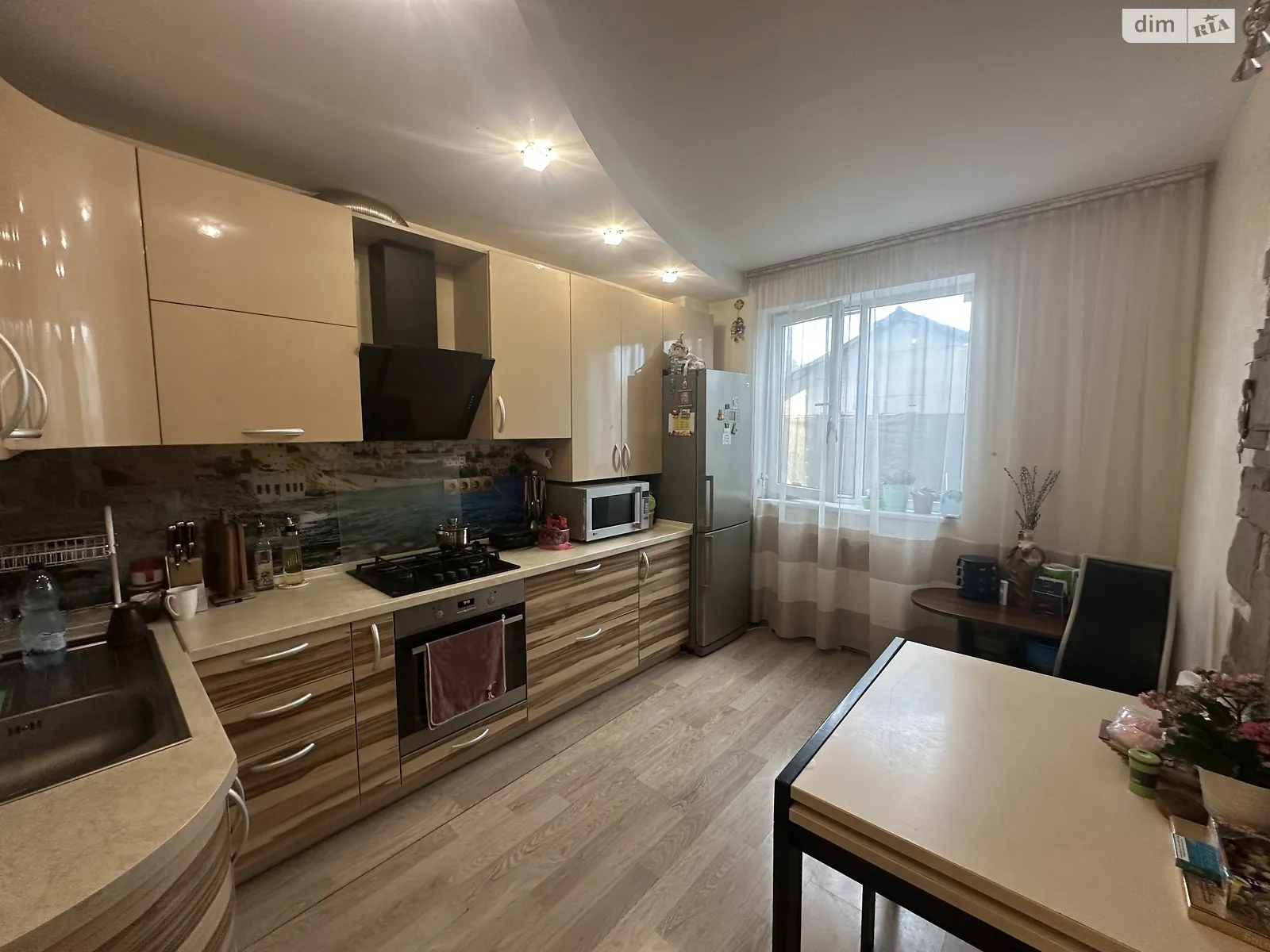 Продається будинок 2 поверховий 240 кв. м з гаражем, цена: 85000 $ - фото 1