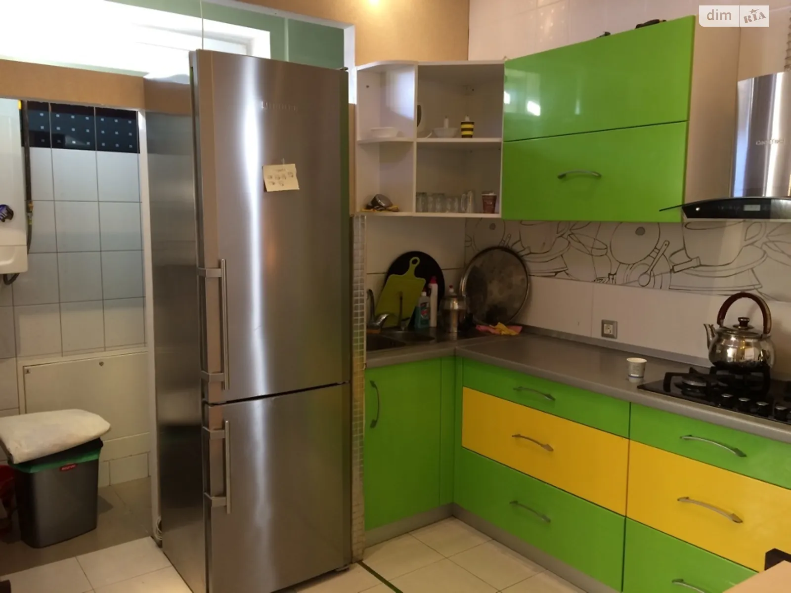 Продается дом на 2 этажа 200 кв. м с бассейном, цена: 77000 $ - фото 1