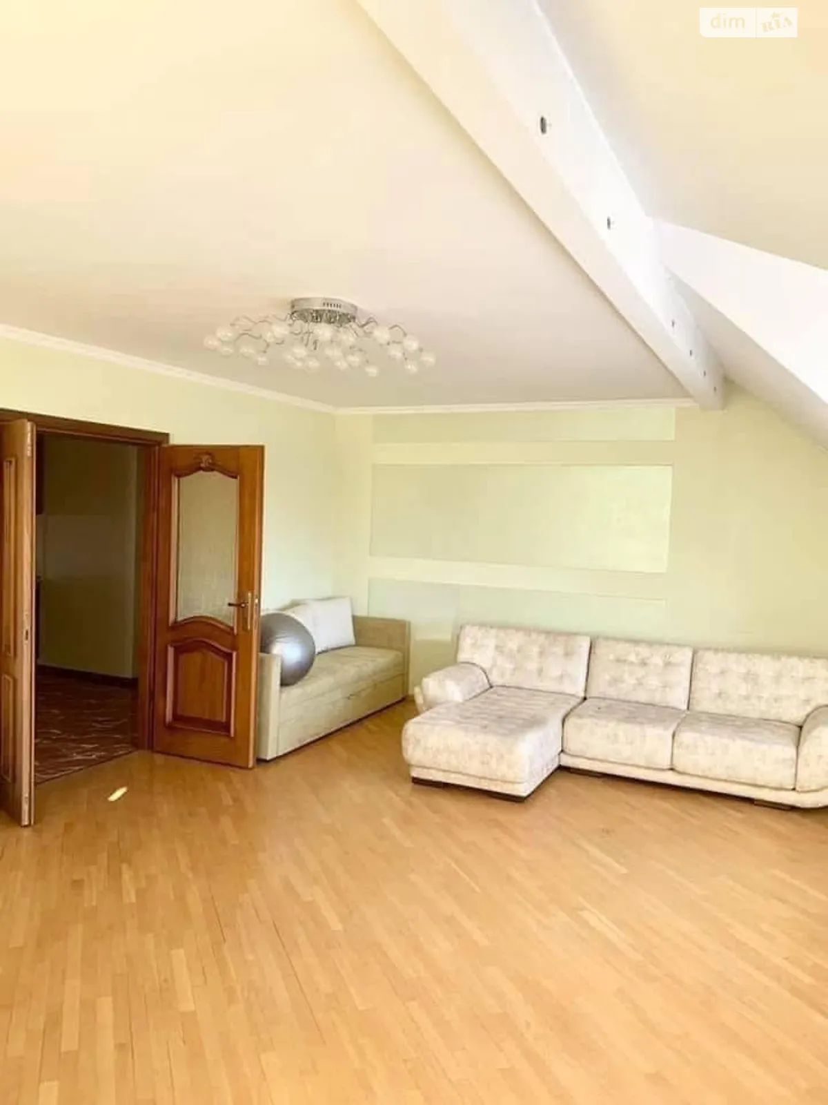 2-кімнатна квартира 94 кв. м у Тернополі, вул. Шептицького Андрія Митрополита, 1Б - фото 1
