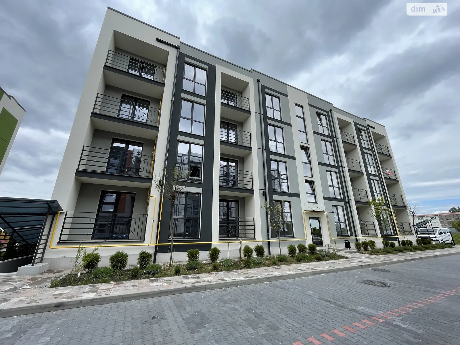 Продается 1-комнатная квартира 37.8 кв. м в Гостомеле, ул. Украинская - фото 1