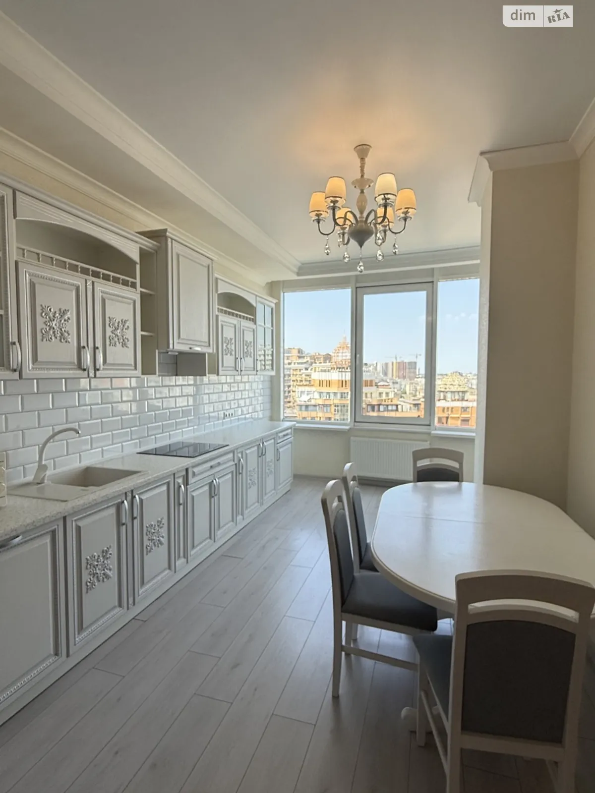 Продается 2-комнатная квартира 83.3 кв. м в Одессе, ул. Генуэзская, 5 - фото 1