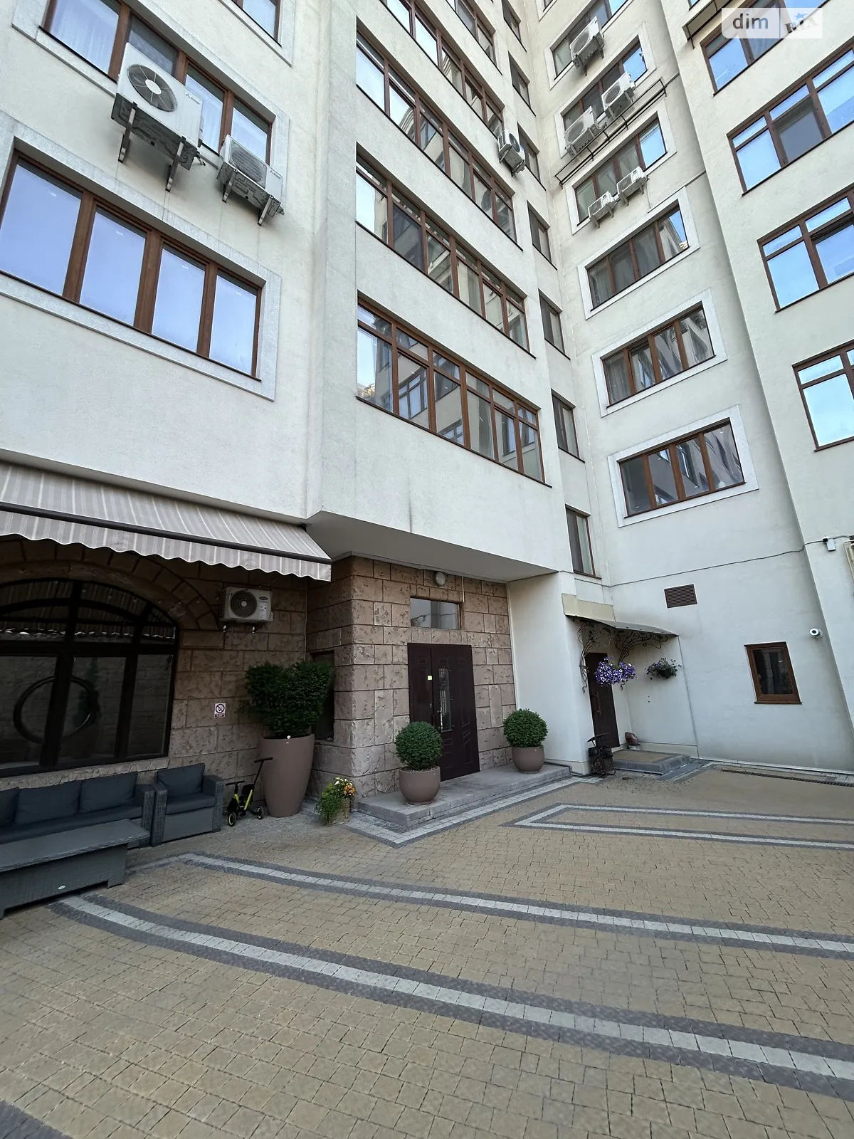 Продається 3-кімнатна квартира 138.3 кв. м у Миколаєві, вул. Панаса Саксаганського(Дунаєва), 34Б - фото 1