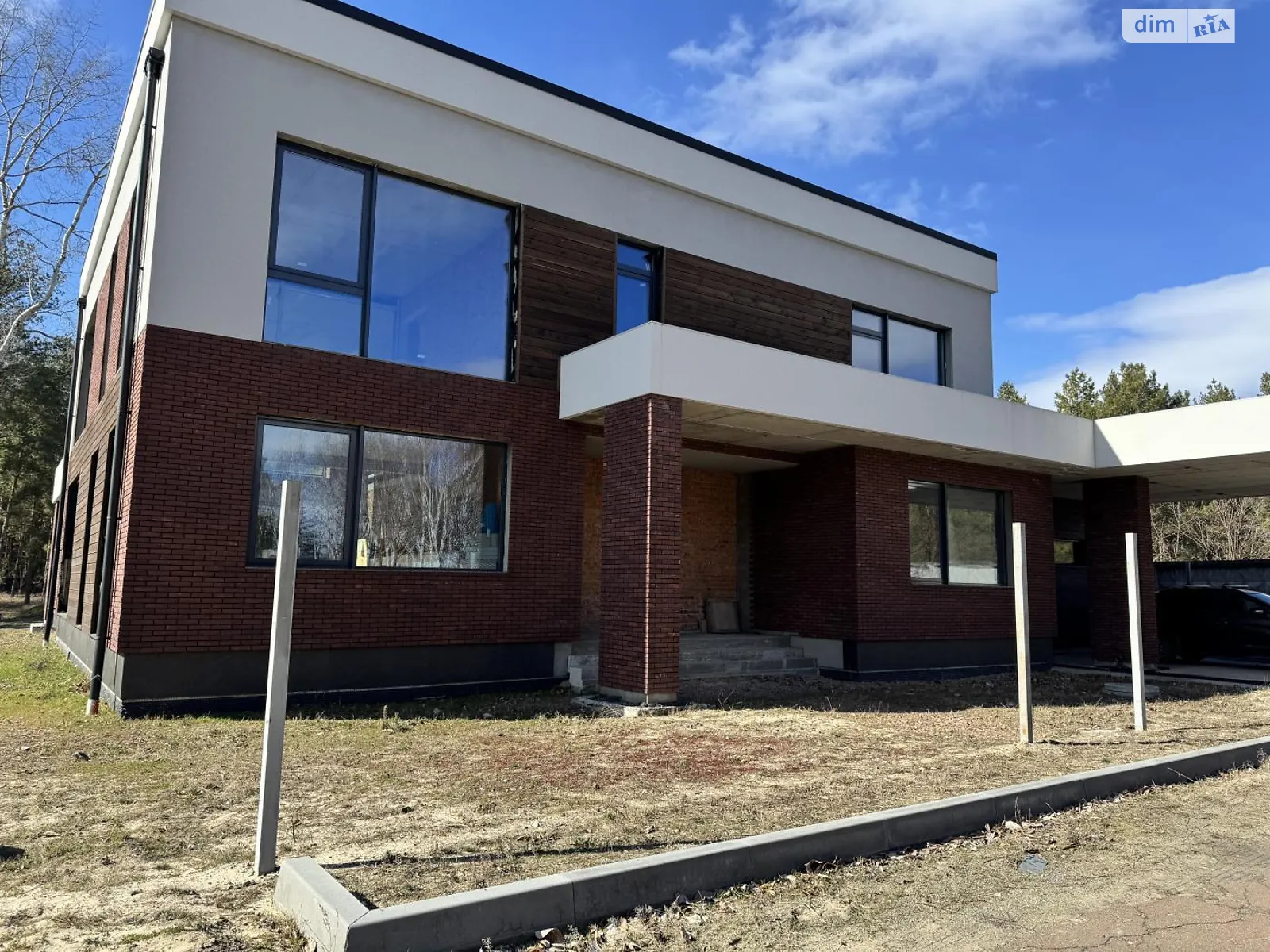 Продается дом на 2 этажа 500 кв. м с гаражом, цена: 550000 $ - фото 1