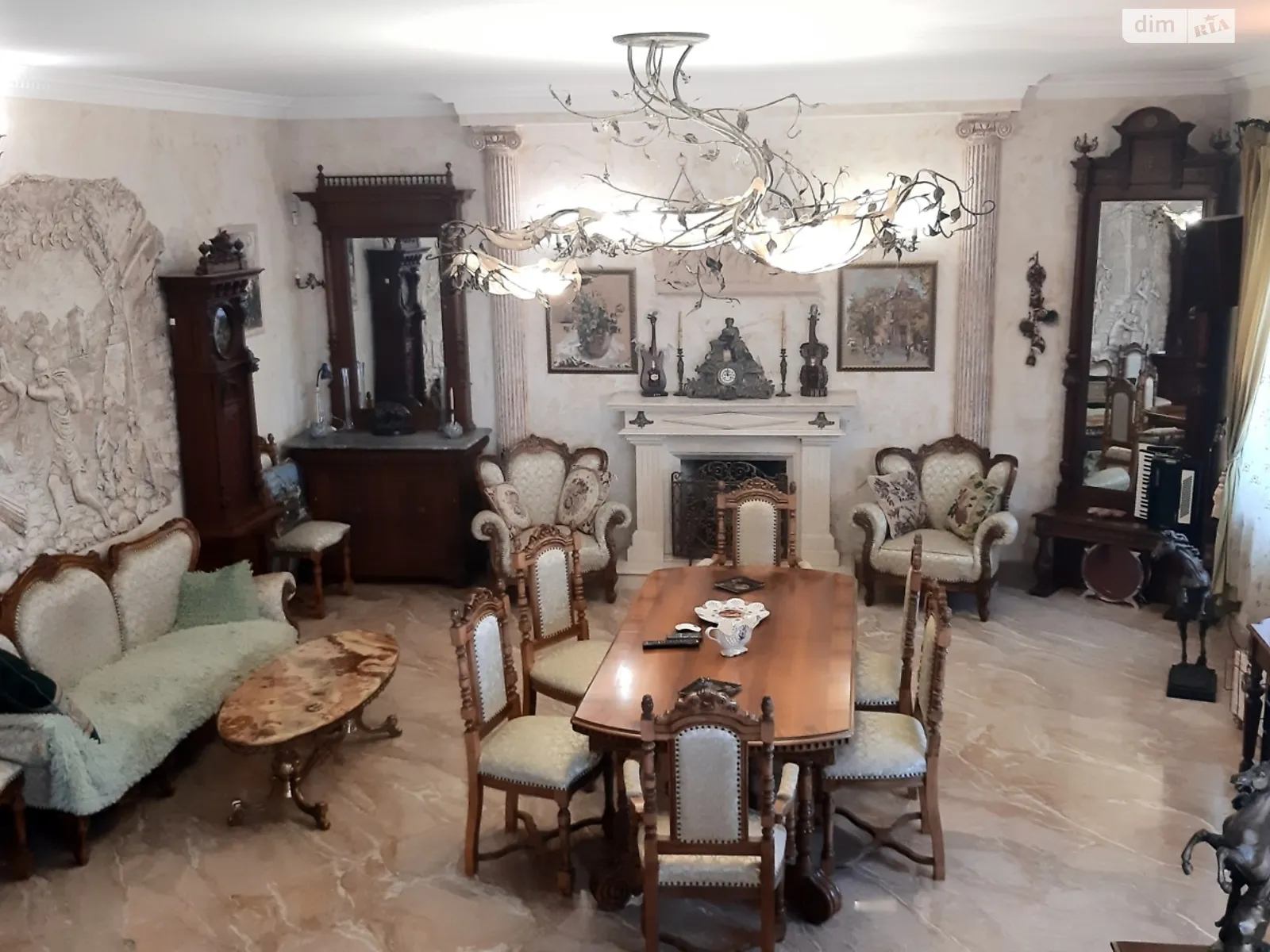Продається будинок 3 поверховий 500 кв. м з гаражем, цена: 695000 $ - фото 1