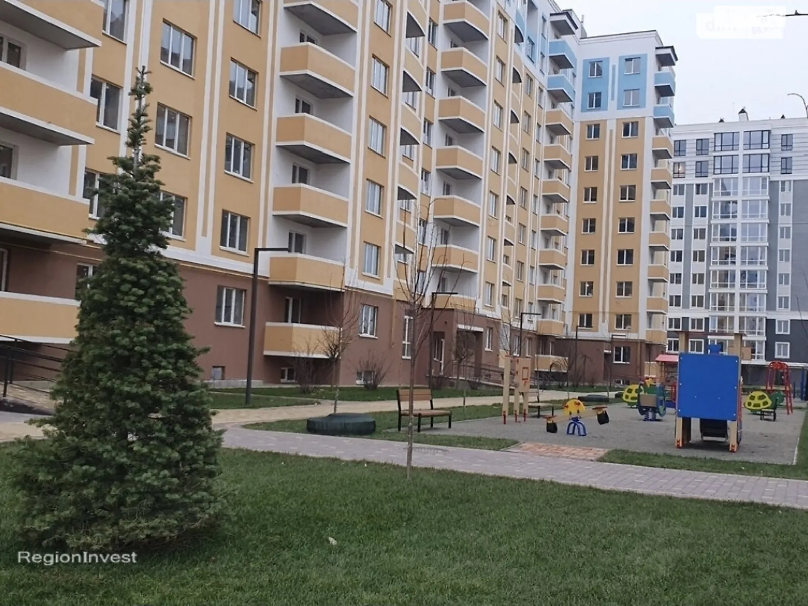 Продается 1-комнатная квартира 43.6 кв. м в Буче, ул. Ивана Кожедуба, 8Б - фото 1