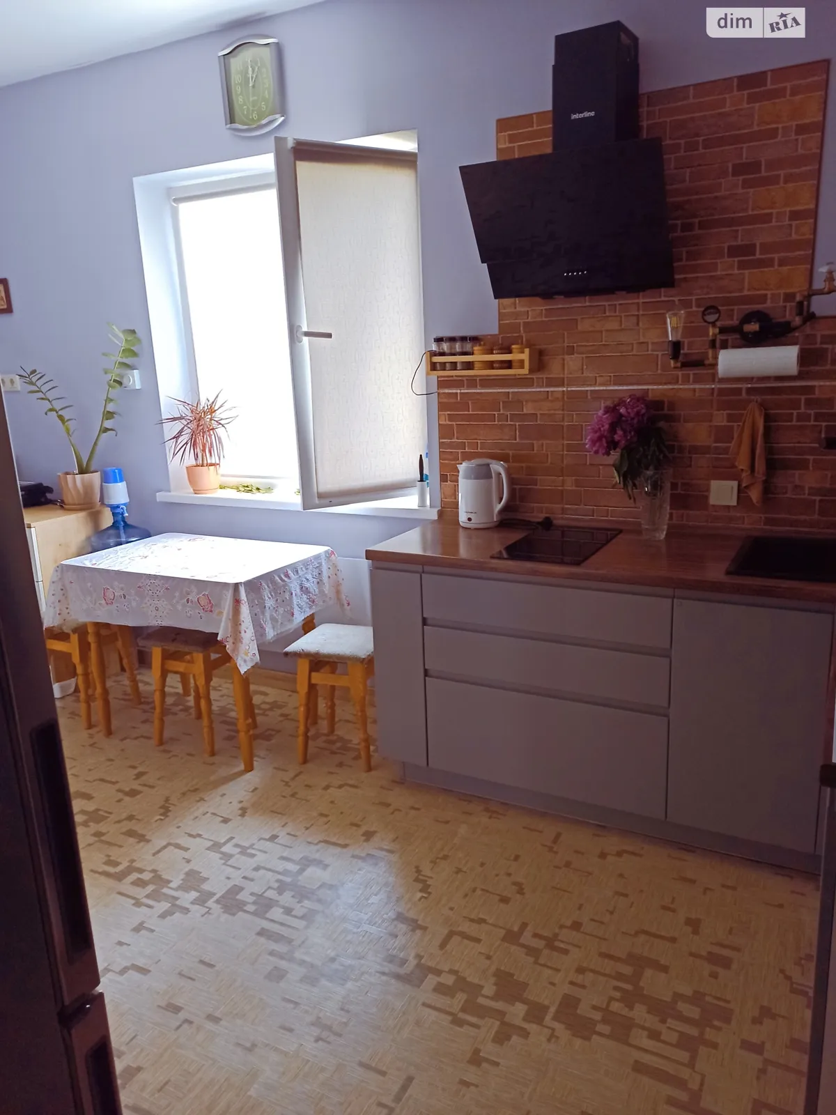 Продається 3-кімнатна квартира 53 кв. м у Борисполі, вул. Лисичівка(Маяковського) - фото 1
