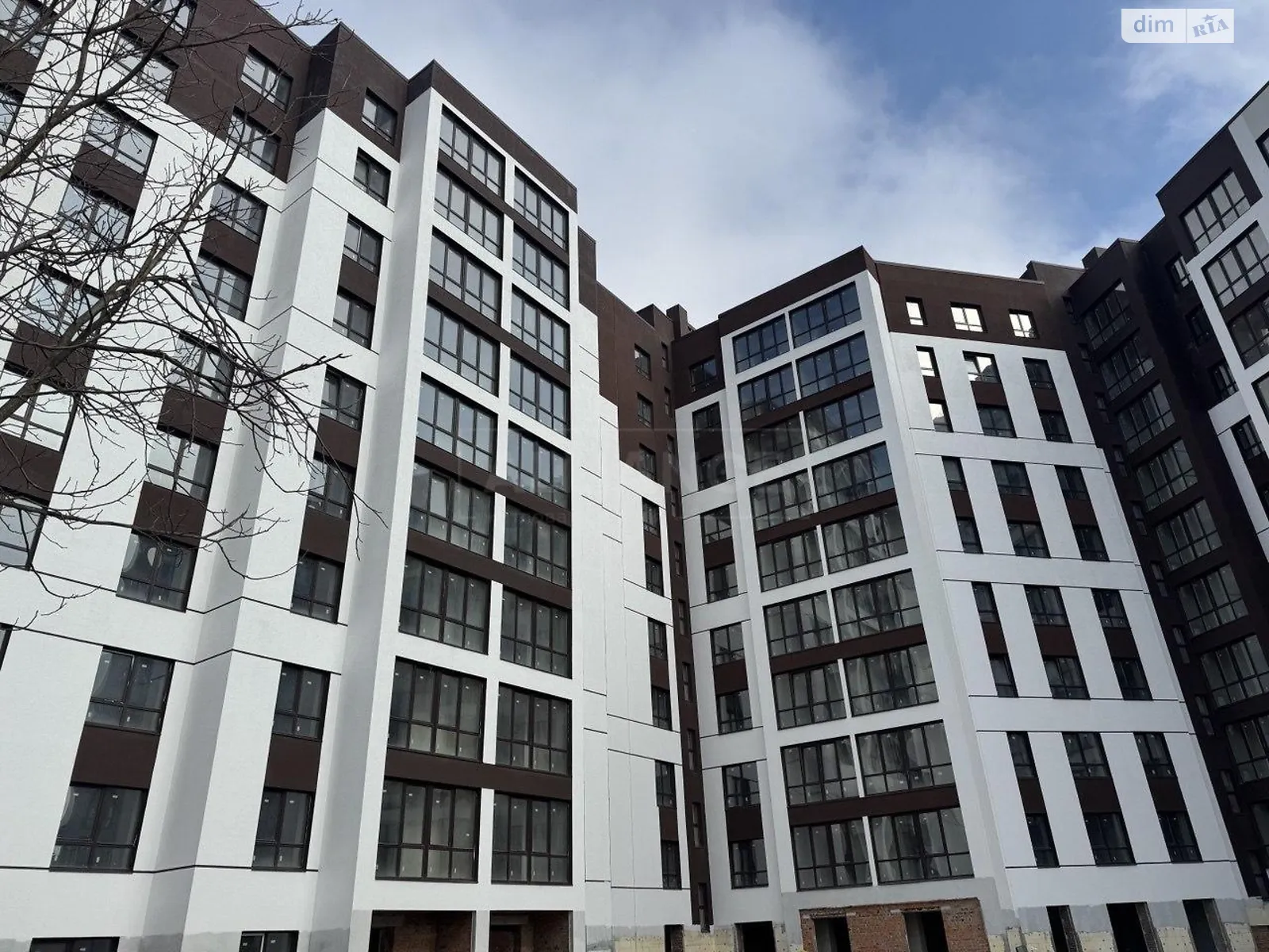 Продается 2-комнатная квартира 63.69 кв. м в Ивано-Франковске, ул. Ленкавского, 22 - фото 1