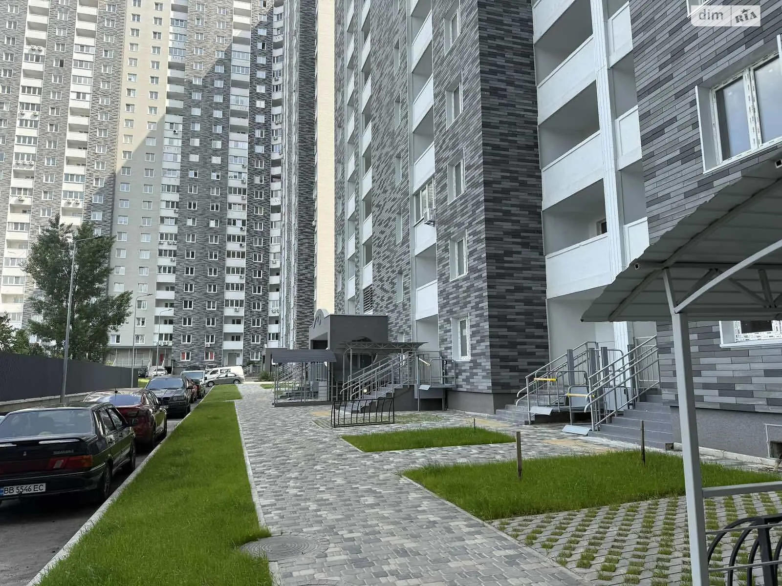Продается 2-комнатная квартира 77 кв. м в Киеве, ул. Коноплянская, 22Б - фото 1