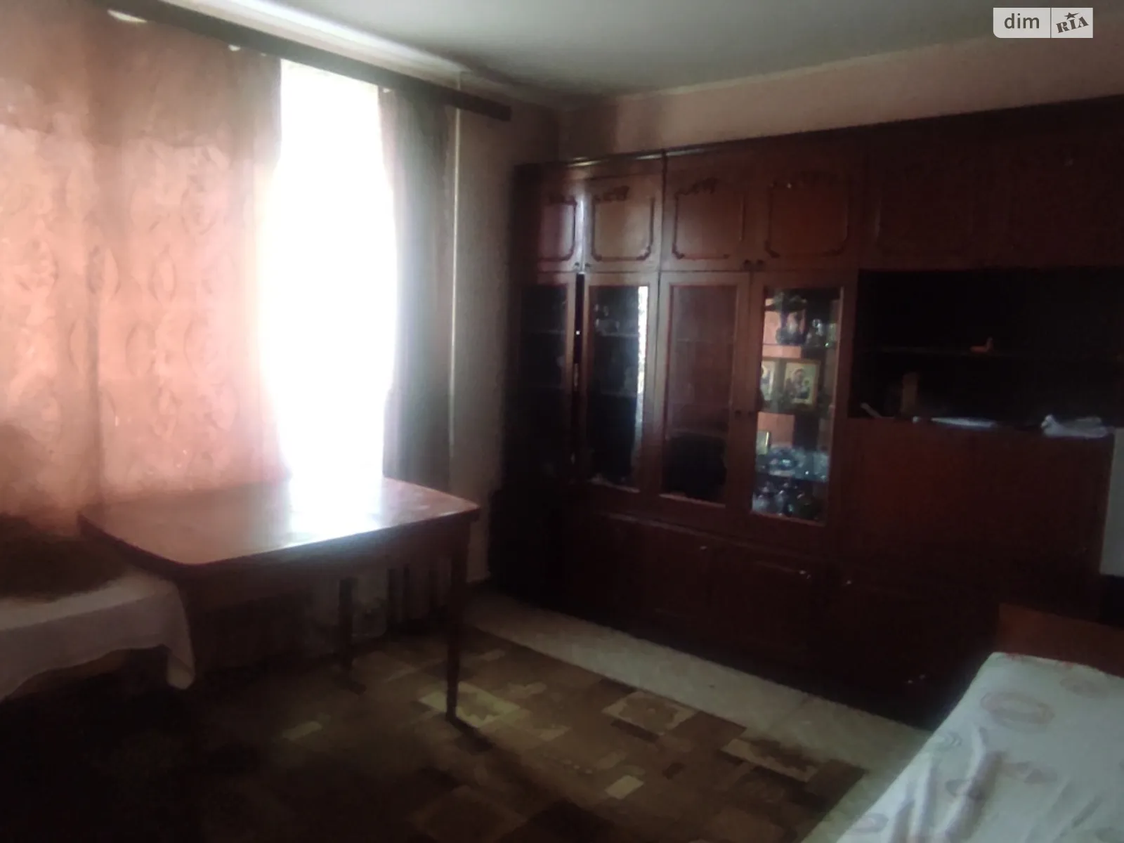 Продается 2-комнатная квартира 51.8 кв. м в Ржищеве, ул. Соборная, 18 - фото 1