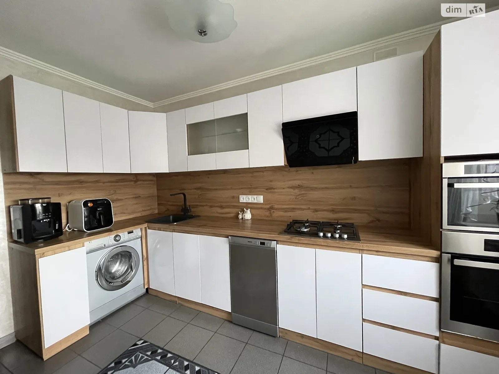 Продается 3-комнатная квартира 73.2 кв. м в Ровно, цена: 82000 $ - фото 1