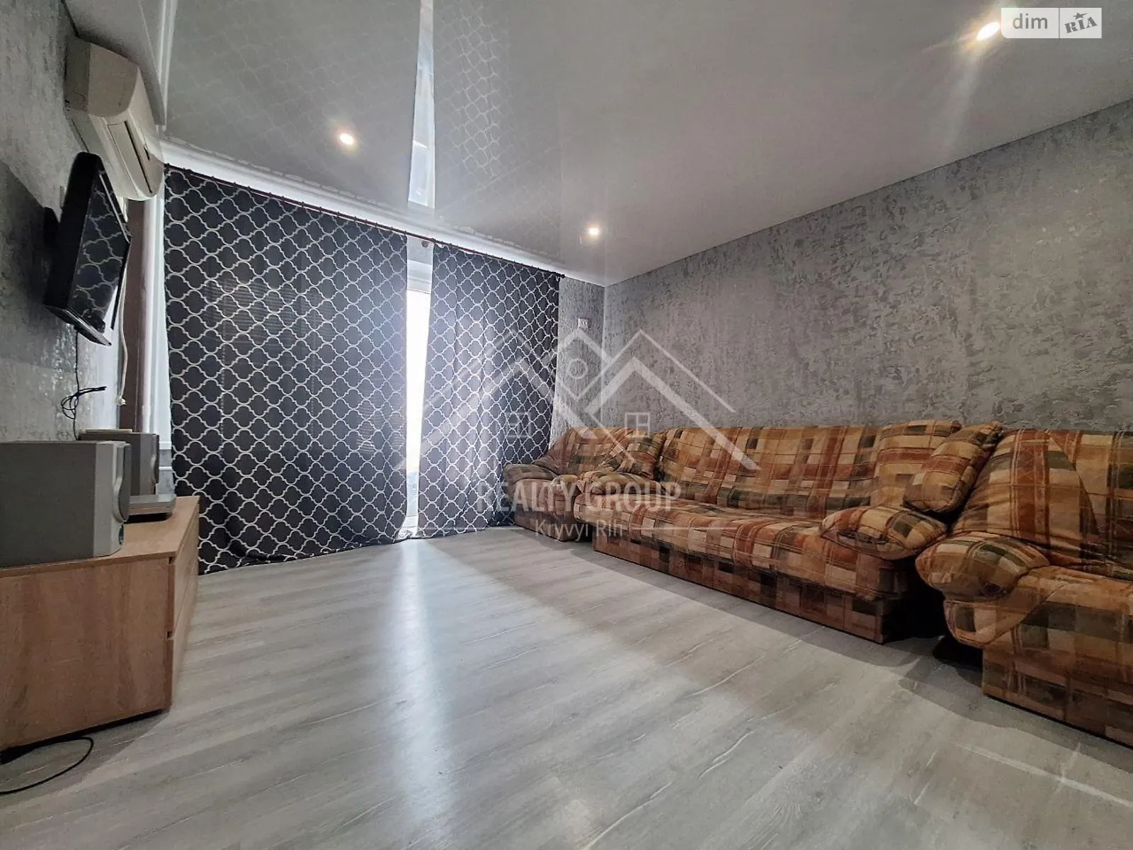 Продається 1-кімнатна квартира 31 кв. м у Кривому Розі, цена: 16400 $ - фото 1