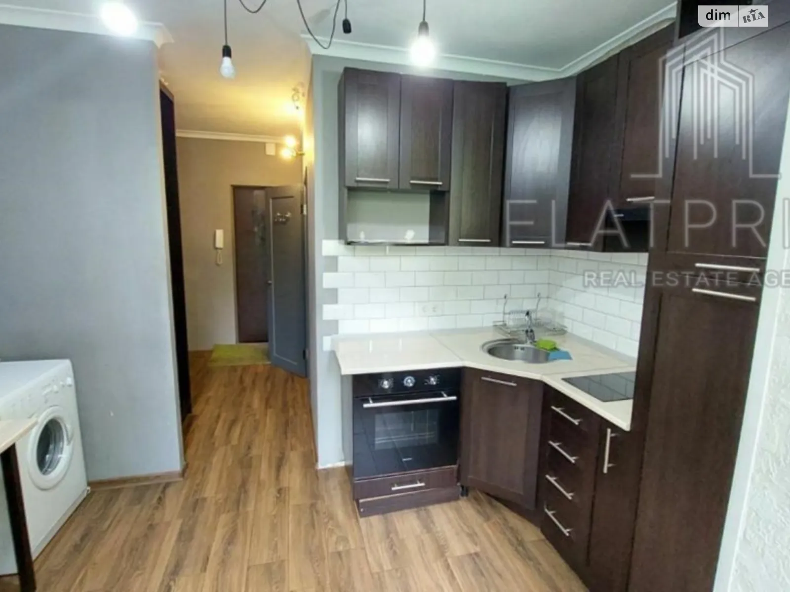 Продается 3-комнатная квартира 36 кв. м в Киеве, ул. Жмеринская, 36 - фото 1