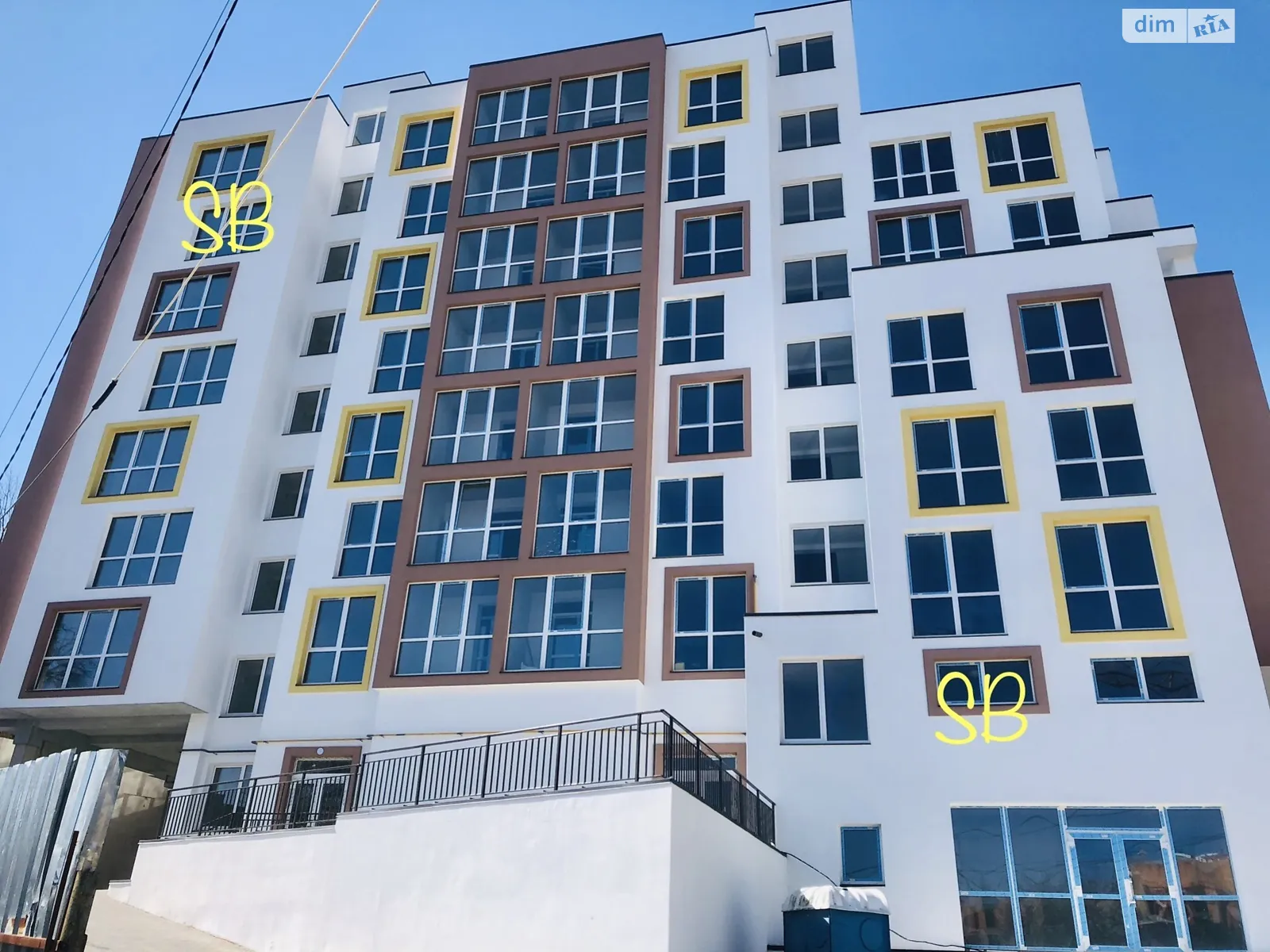 Продается 1-комнатная квартира 48.8 кв. м в Львове, ул. Камышовая, 11 - фото 1