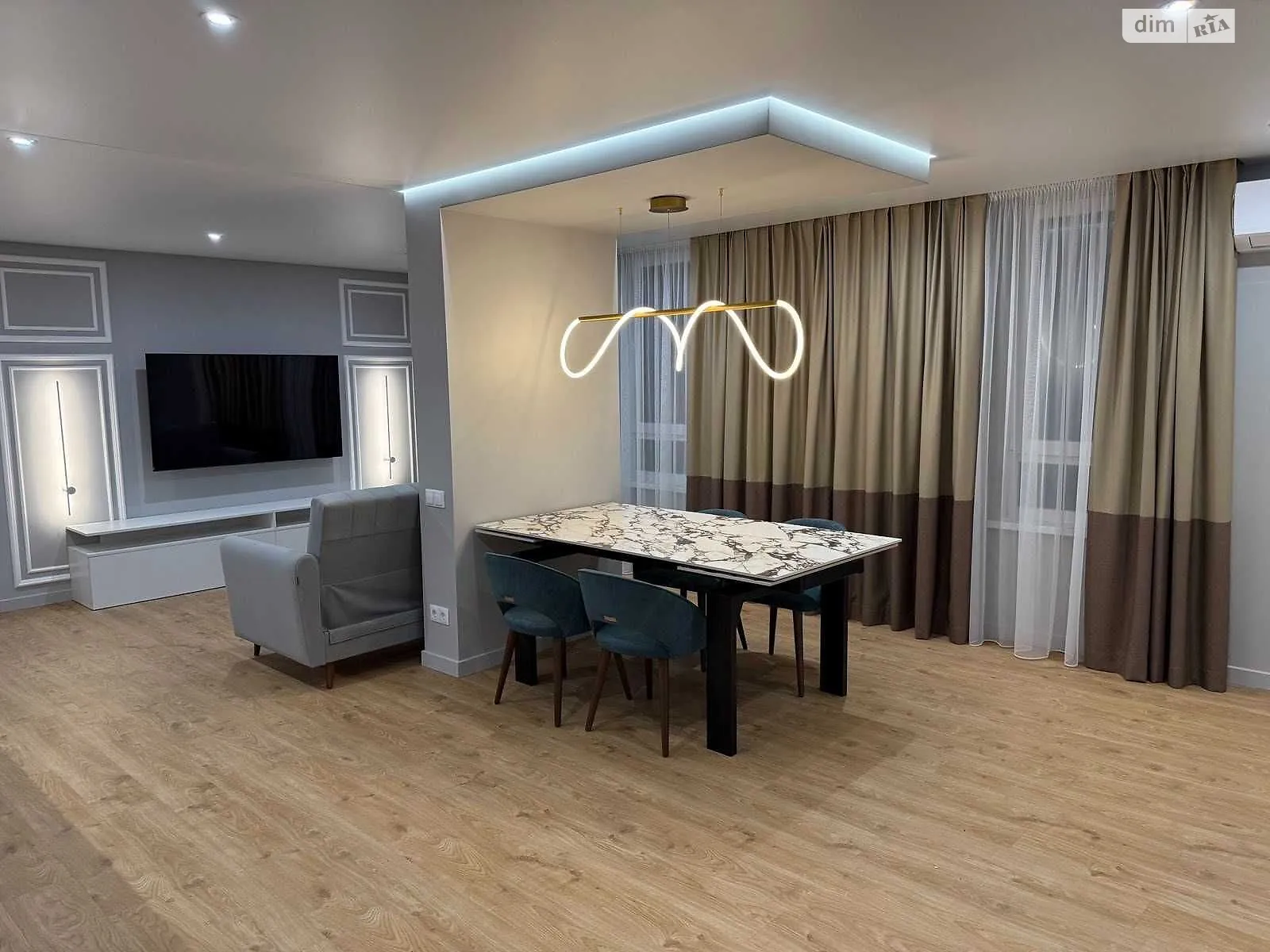 Сдается в аренду 2-комнатная квартира 80 кв. м в Львове, цена: 1100 $ - фото 1