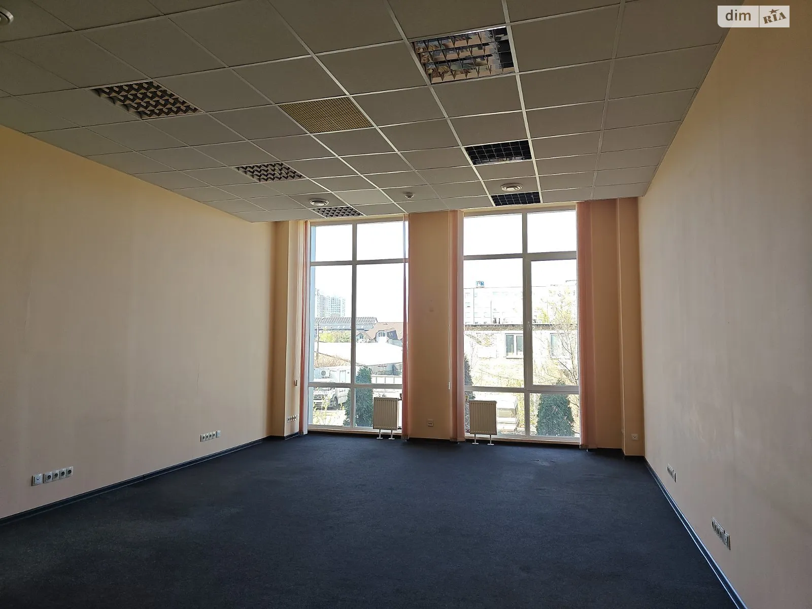 Сдается в аренду офис 100.1 кв. м в бизнес-центре, цена: 33033 грн - фото 1
