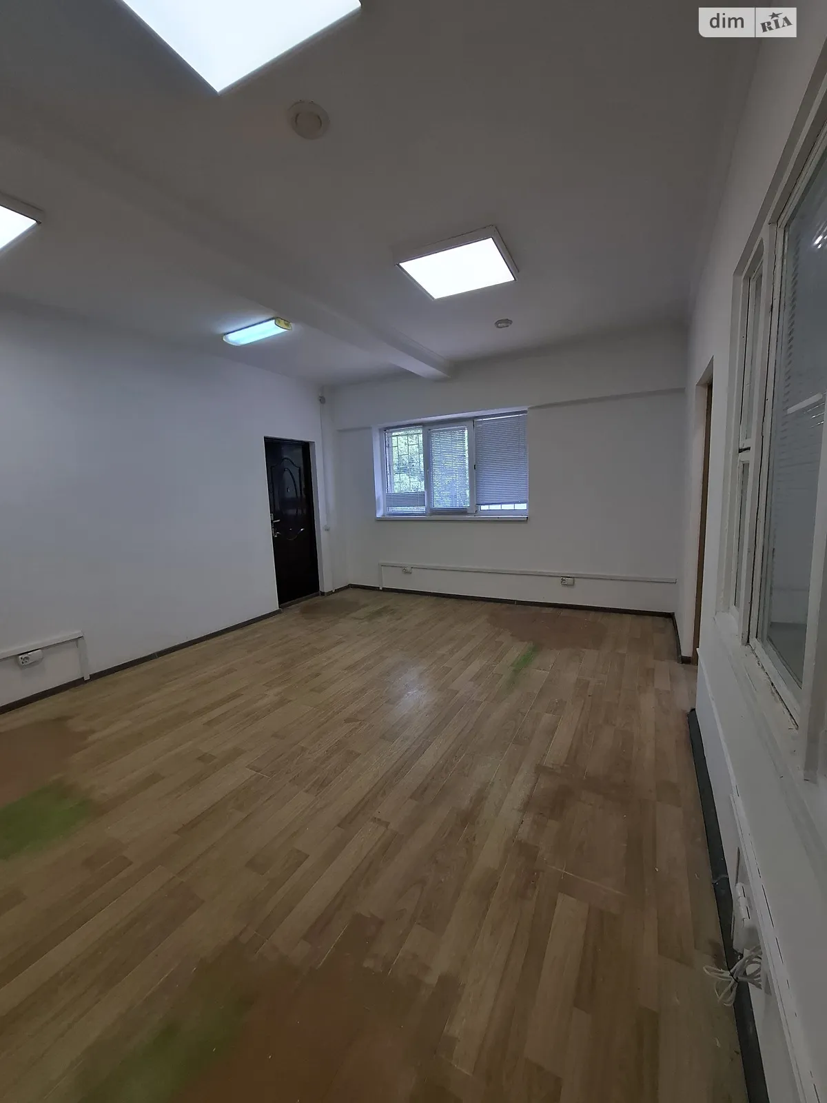 Здається в оренду офіс 39.1 кв. м в бізнес-центрі, цена: 7000 грн - фото 1