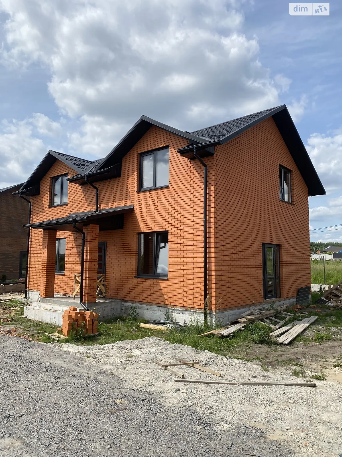 Продається будинок 2 поверховий 120 кв. м з садом, цена: 87000 $ - фото 1