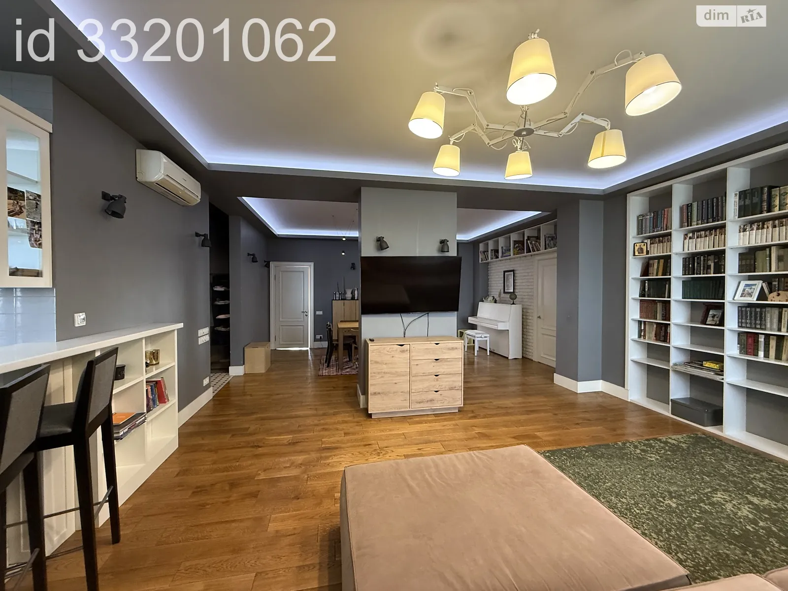 Сдается в аренду 4-комнатная квартира 175 кв. м в Киеве, пл. Соломянская, 15А - фото 1