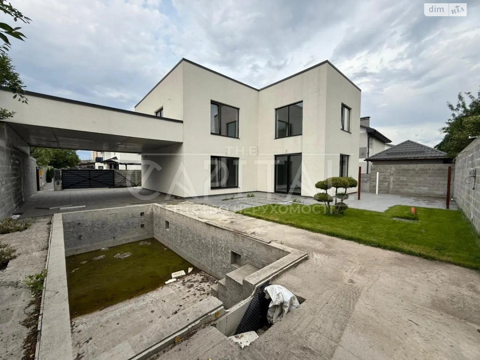 Продається будинок 2 поверховий 220 кв. м з банею/сауною, цена: 310000 $ - фото 1