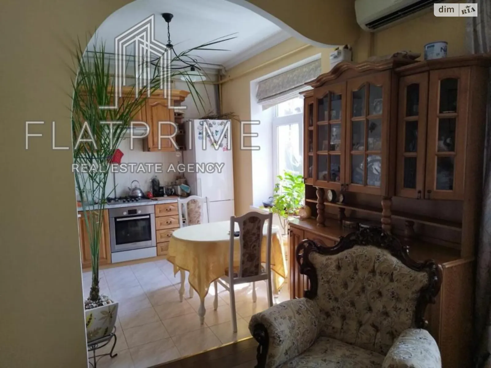 Продається 2-кімнатна квартира 59 кв. м у Києві, вул. Татарська, 18Б - фото 1