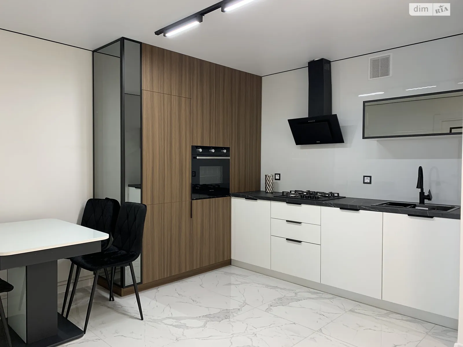 2-комнатная квартира 62 кв. м в Тернополе, ул. Смакулы, 7 - фото 1