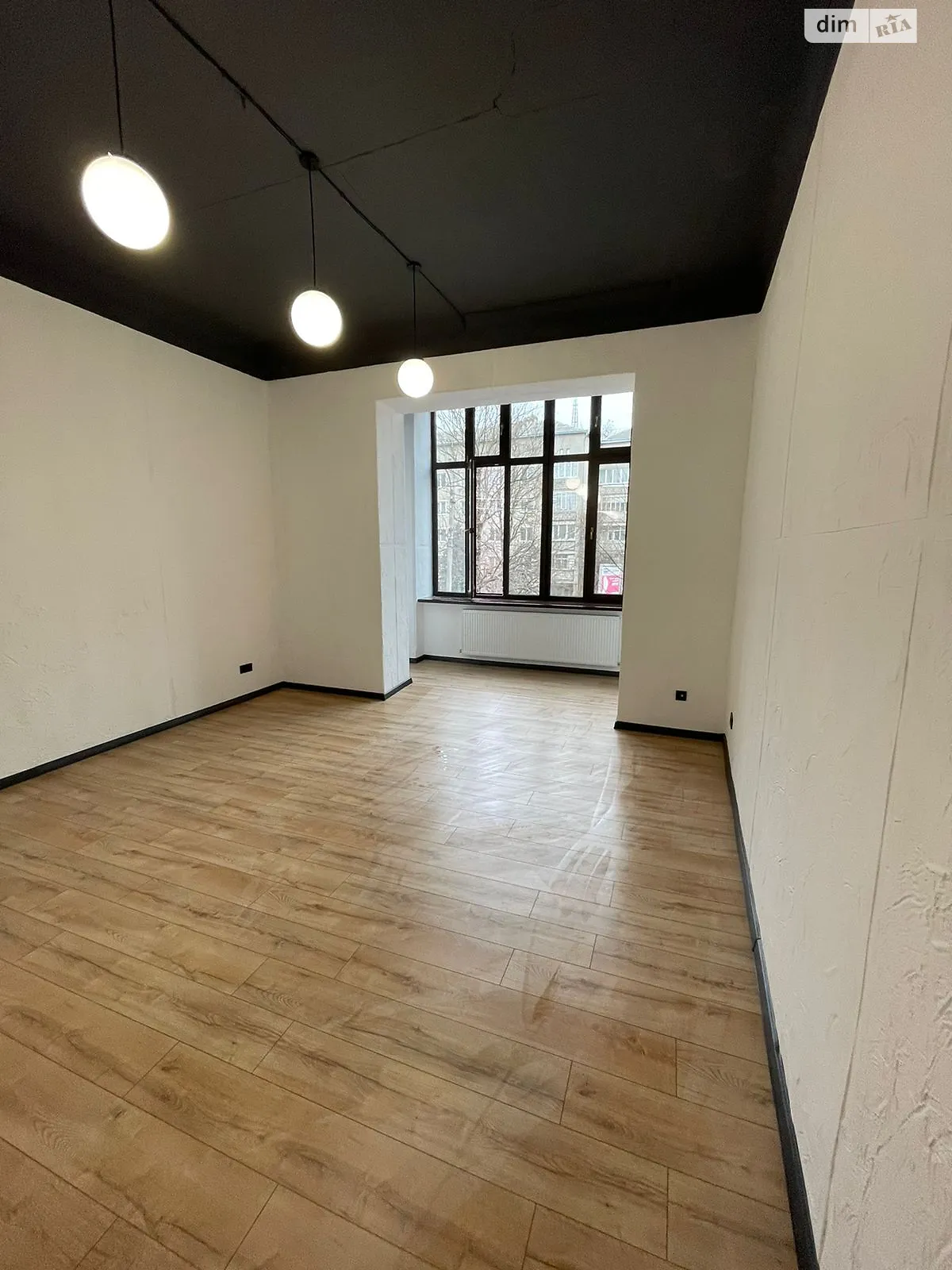 Сдается в аренду офис 100 кв. м в бизнес-центре, цена: 25000 грн - фото 1