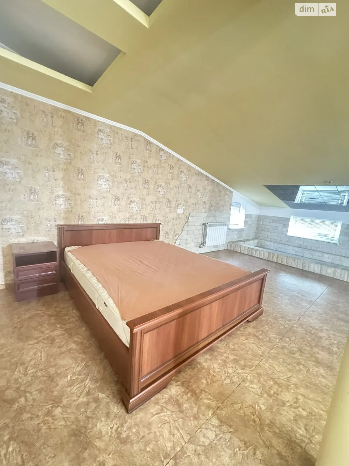 Сдается в аренду 1-комнатная квартира 70 кв. м в Хмельницком - фото 1