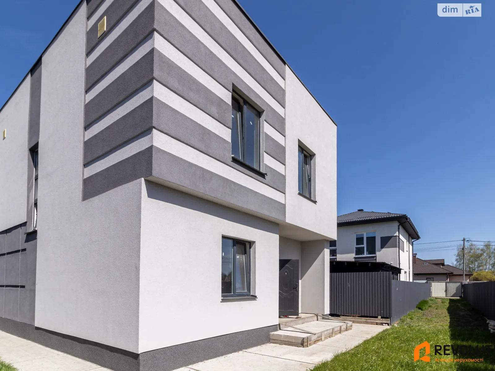 Продается дом на 2 этажа 147.9 кв. м с камином, цена: 152000 $ - фото 1