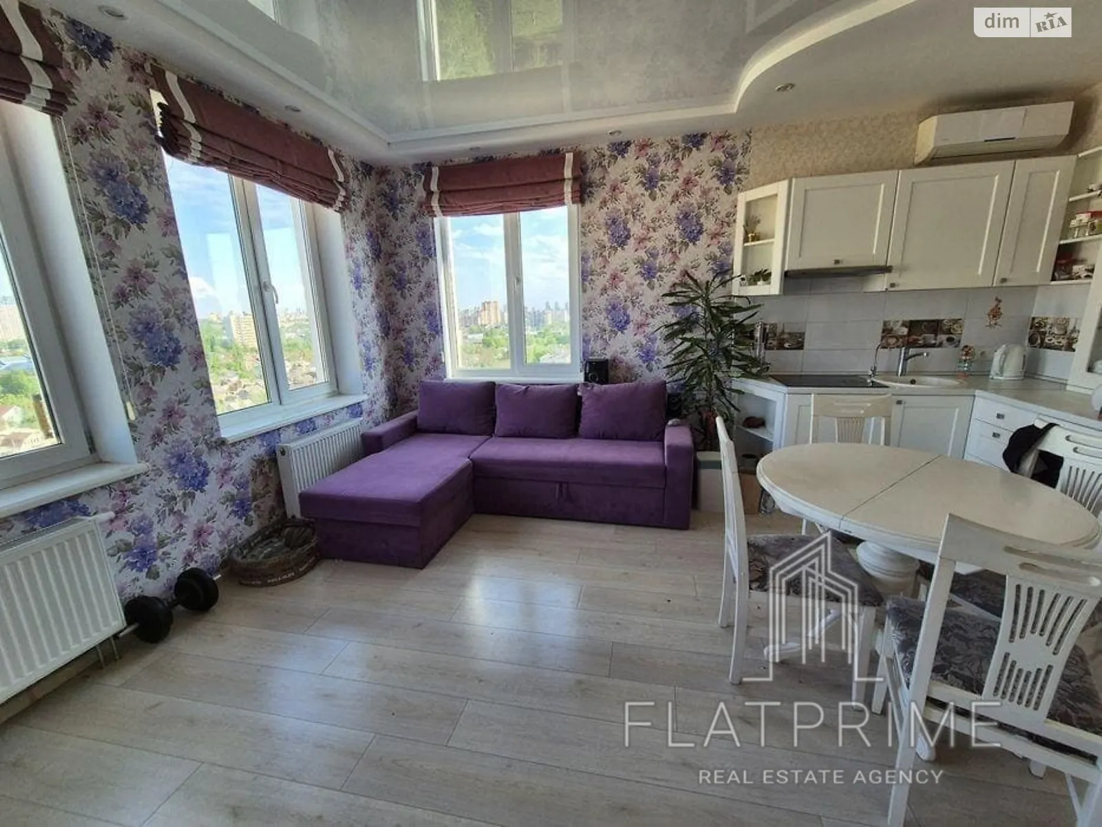 Продается 2-комнатная квартира 54 кв. м в Киеве, ул. Клавдиевская, 40Г - фото 1