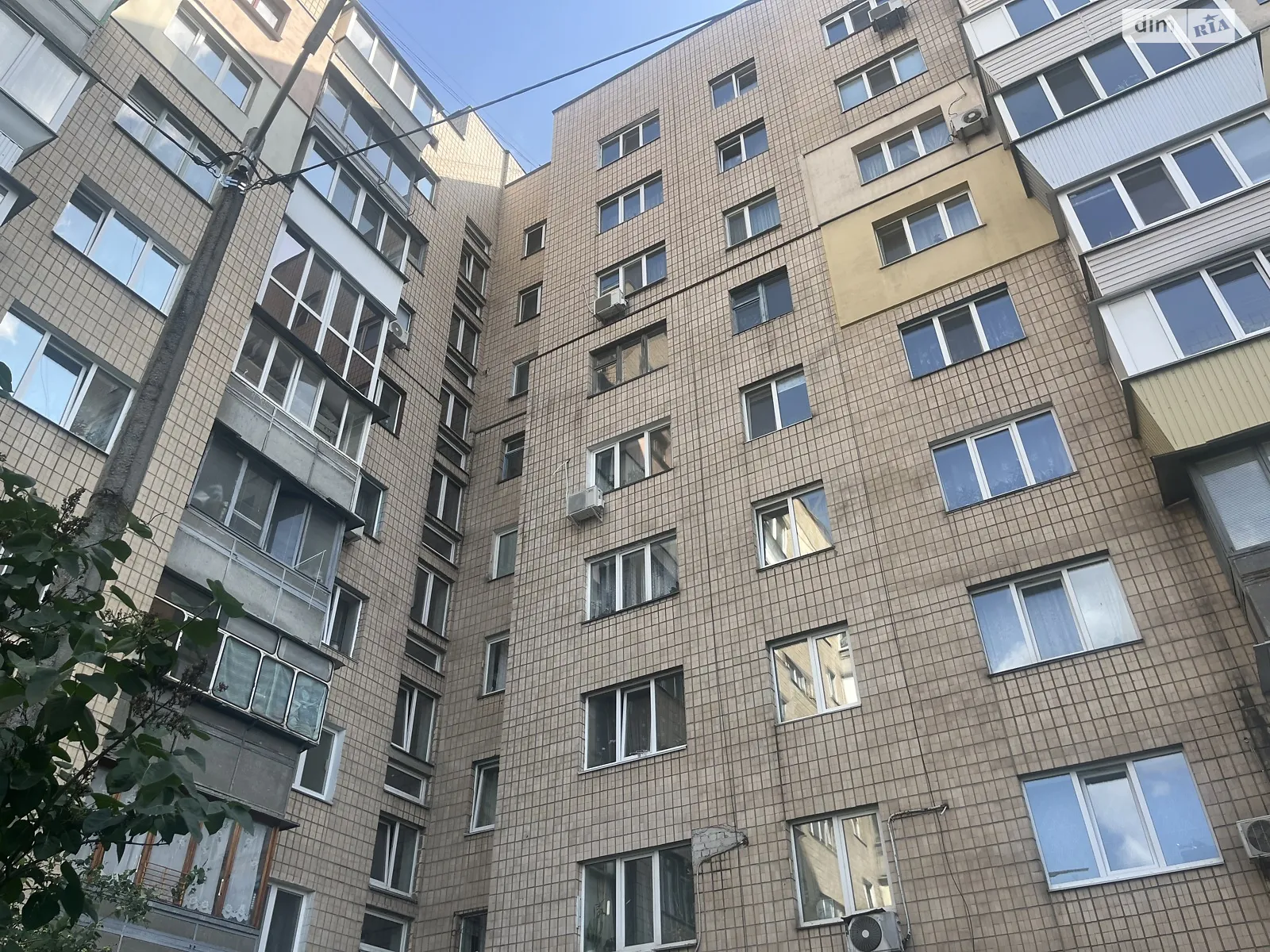Продается 3-комнатная квартира 92 кв. м в Киеве, ул. Хорольская, 10 - фото 1