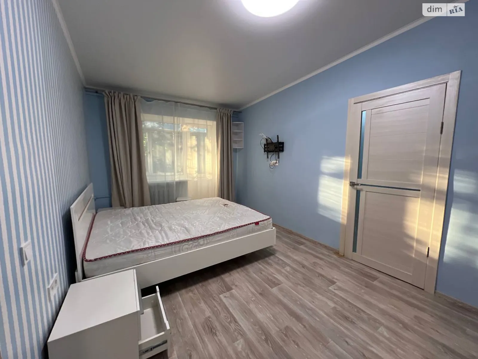 Продается 2-комнатная квартира 47.5 кв. м в Одессе, ул. Космонавта Комарова - фото 1