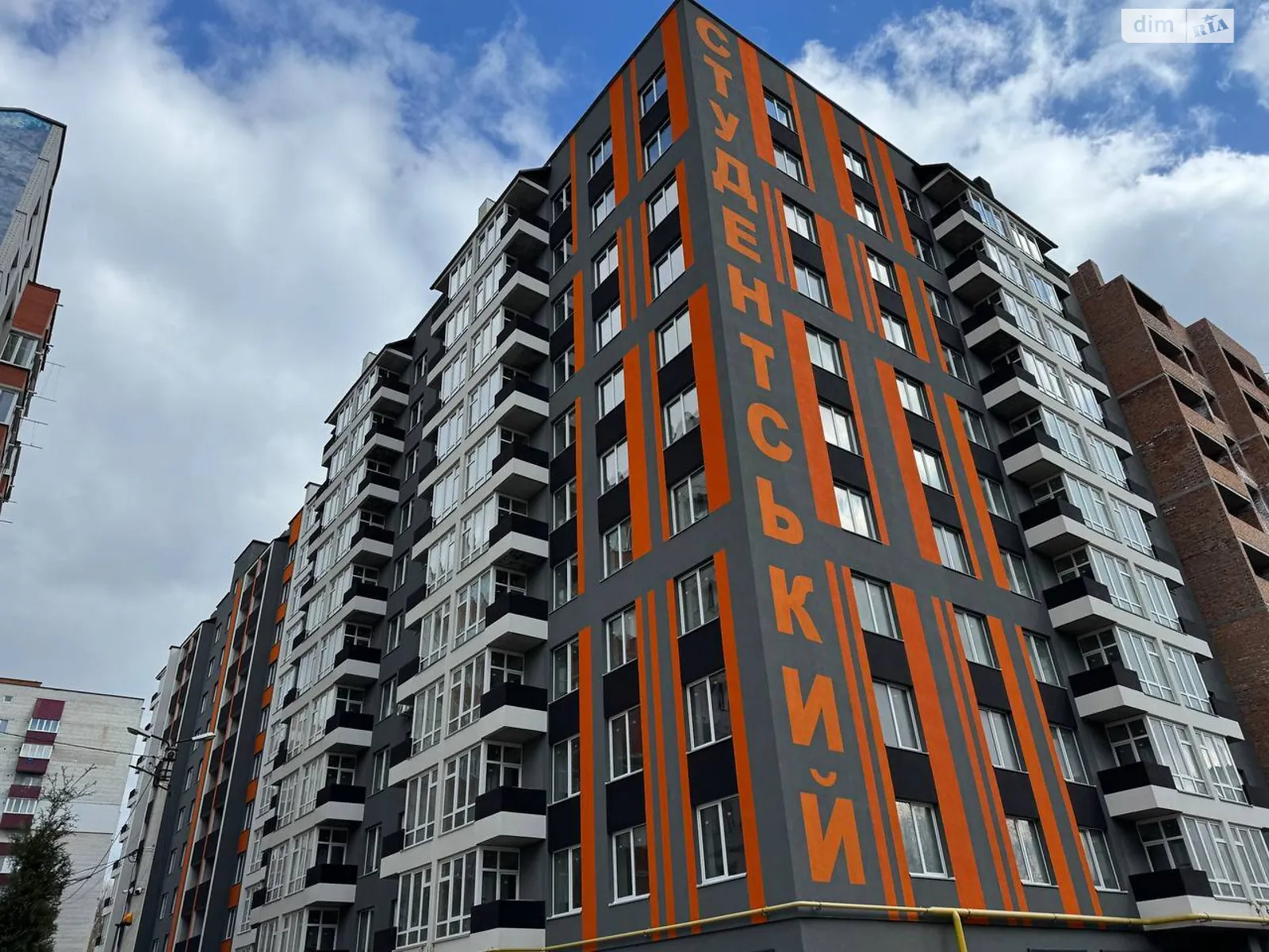 Продається 2-кімнатна квартира 68 кв. м у Хмельницькому, вул. Інститутська, 6/1Б - фото 1