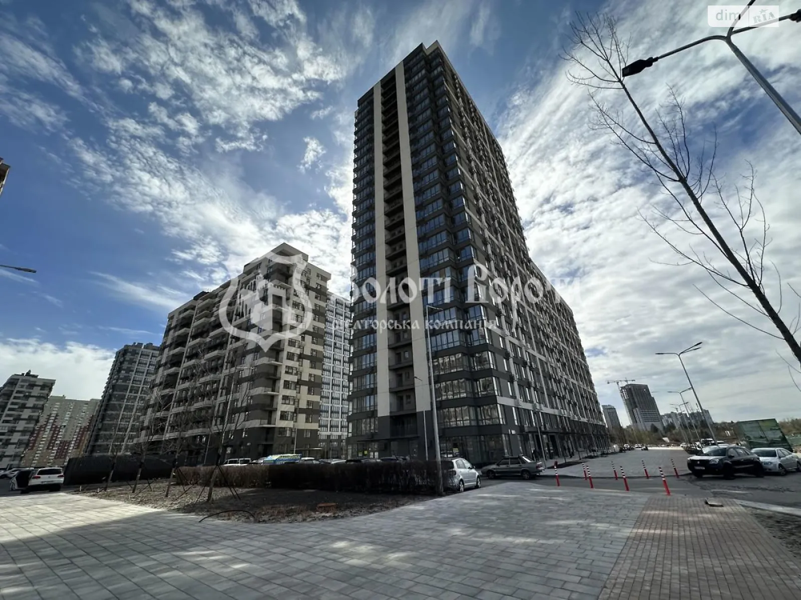 Продается 1-комнатная квартира 48 кв. м в Киеве, ул. Семьи Кристеров, 14 - фото 1