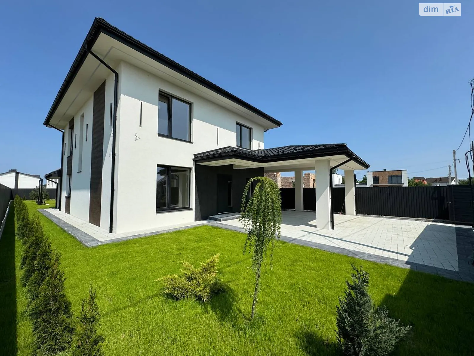 Продается дом на 2 этажа 160 кв. м с беседкой, цена: 195000 $ - фото 1