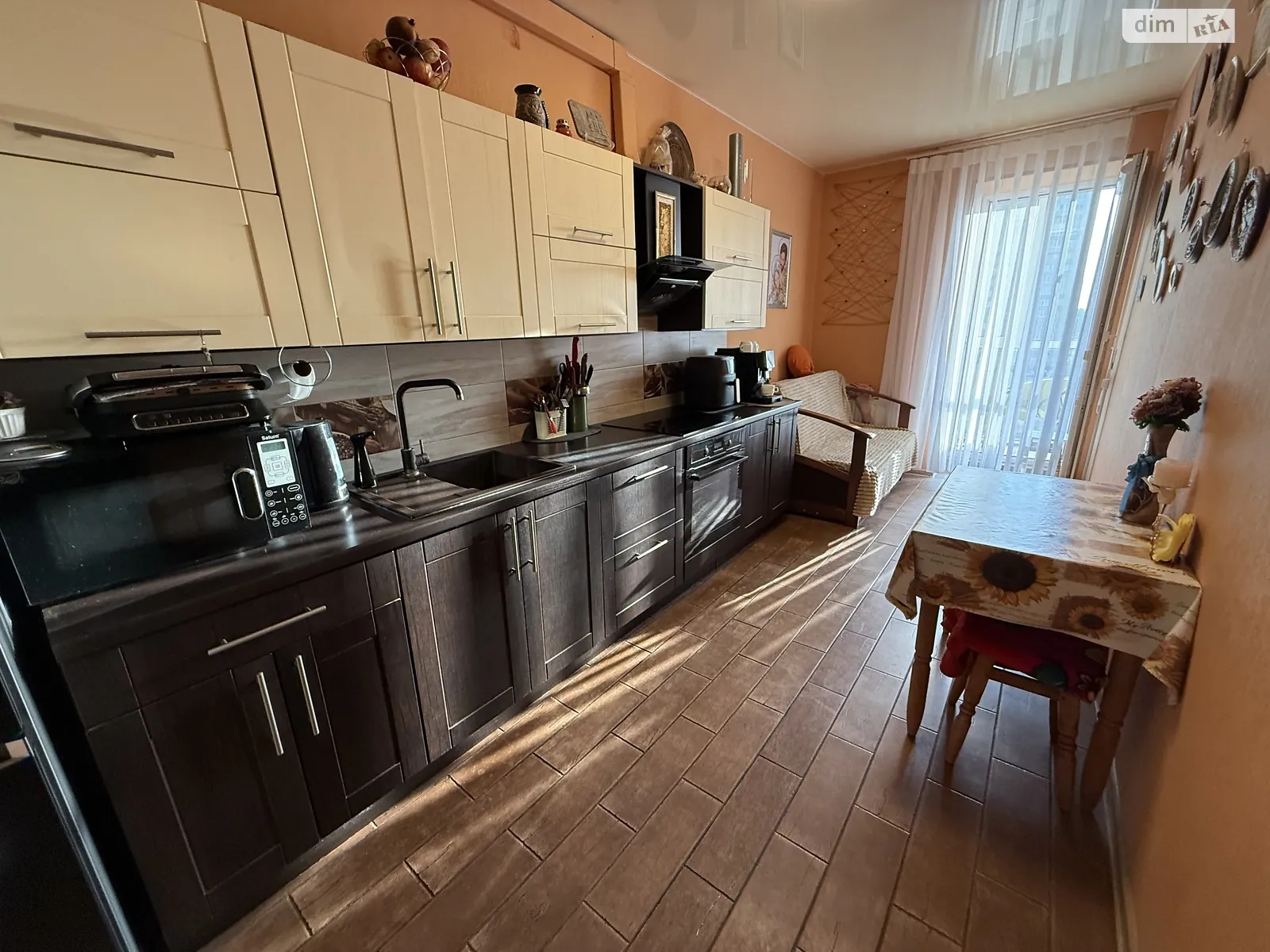 Продається 1-кімнатна квартира 45.6 кв. м у Борисполі, вул. Привокзальна, 8 - фото 1