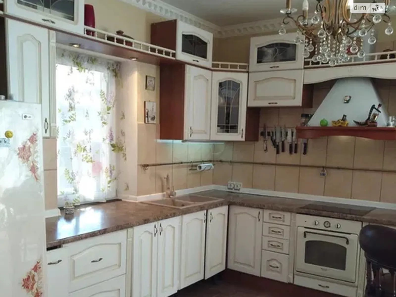 Продается дом на 2 этажа 250 кв. м с баней/сауной, цена: 239999 $ - фото 1