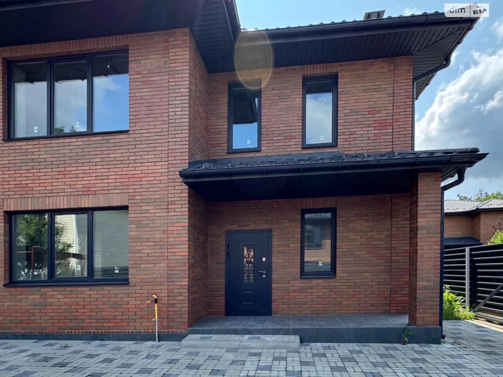 Продається будинок 2 поверховий 130 кв. м з балконом, цена: 165000 $ - фото 1