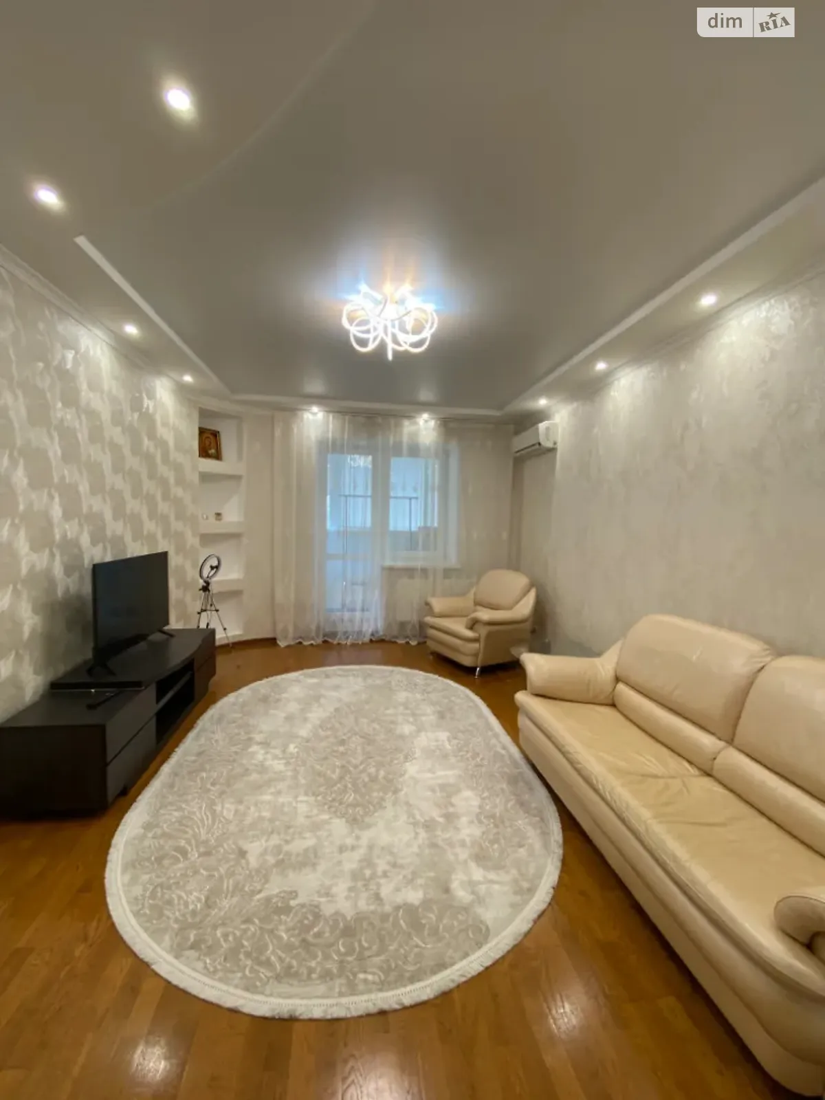 Продается 3-комнатная квартира 88 кв. м в Днепре, ул. Космическая, 3 - фото 1