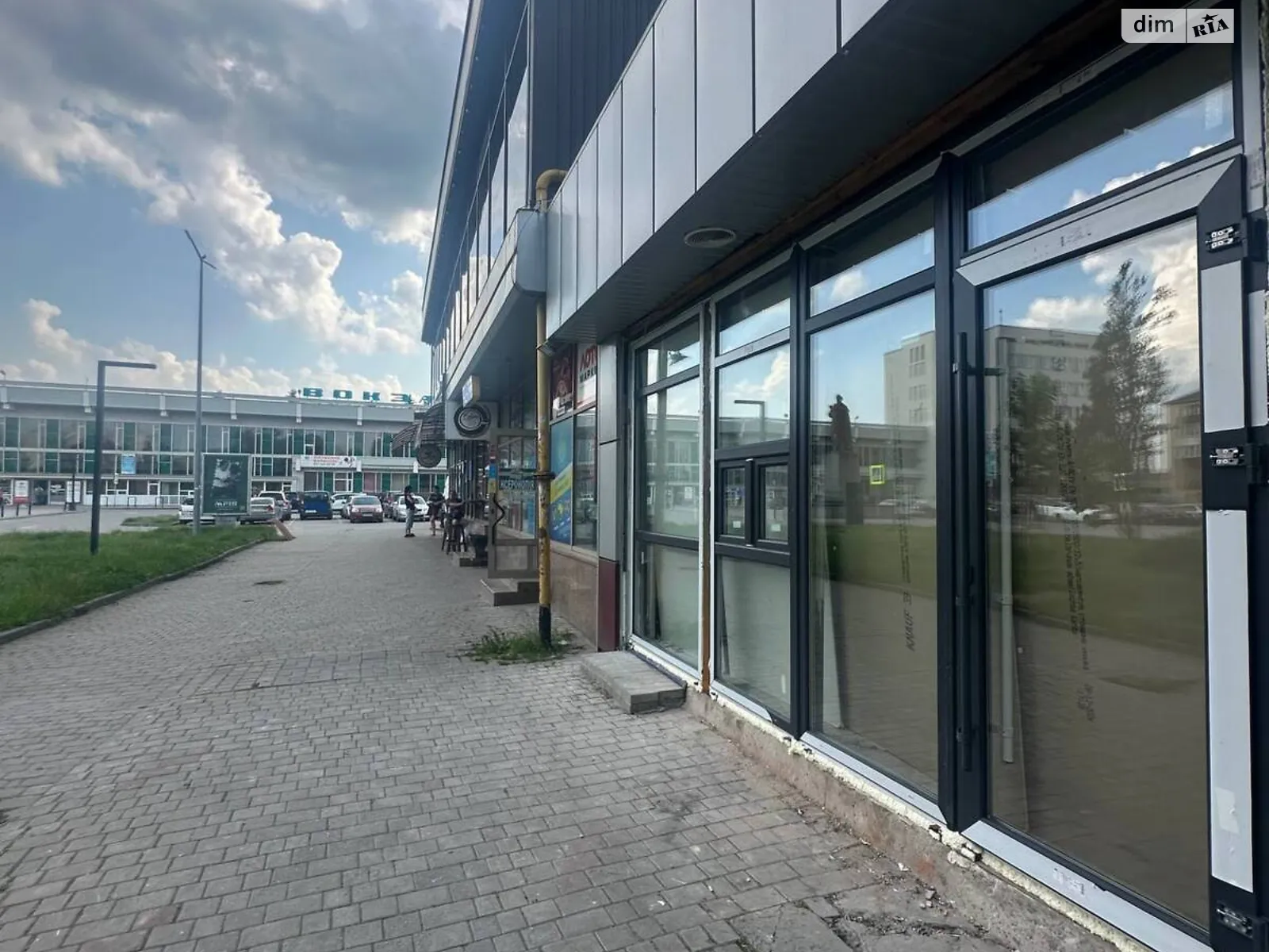 Сдается в аренду помещения свободного назначения 35 кв. м в 1-этажном здании, цена: 24500 грн - фото 1
