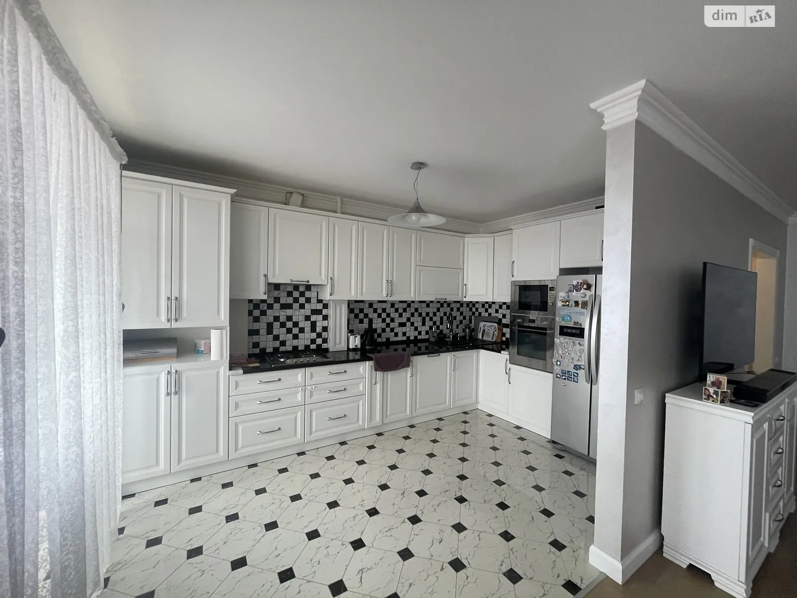Продается 3-комнатная квартира 93 кв. м в Трускавце, цена: 149000 $ - фото 1