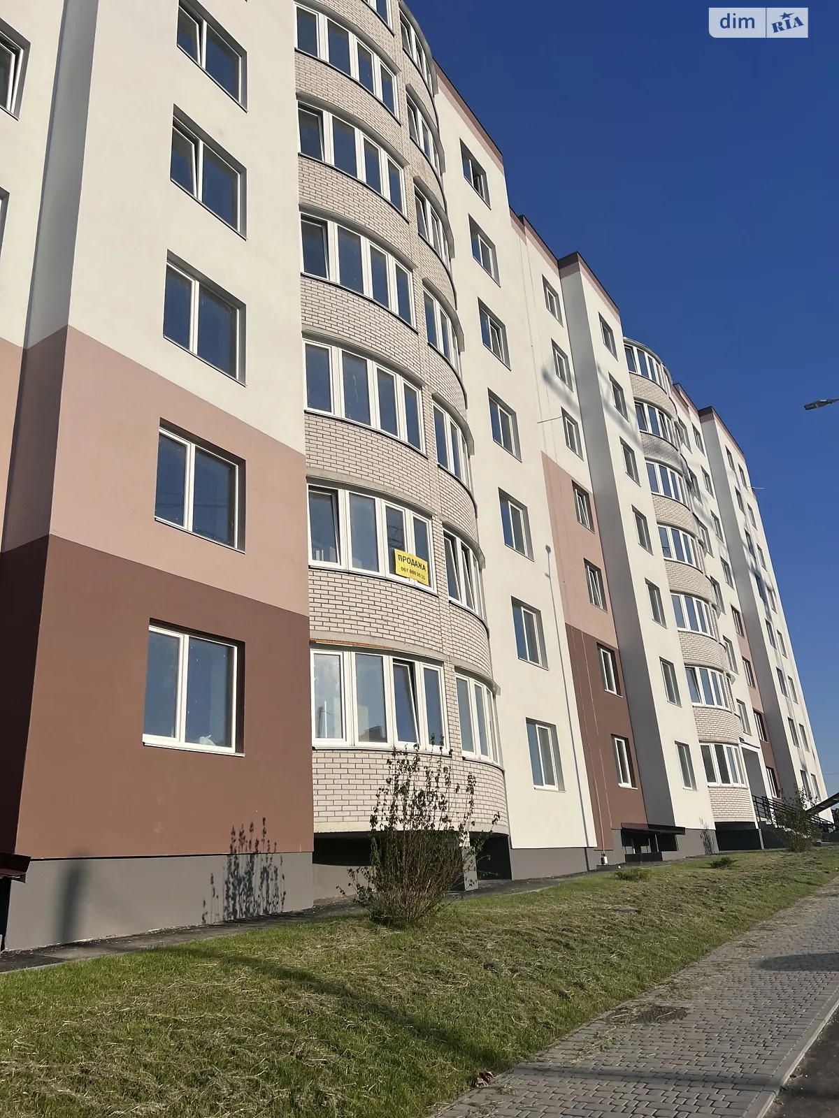 Продается 1-комнатная квартира 48 кв. м в Виннице, ул. Александровская, 5 - фото 1